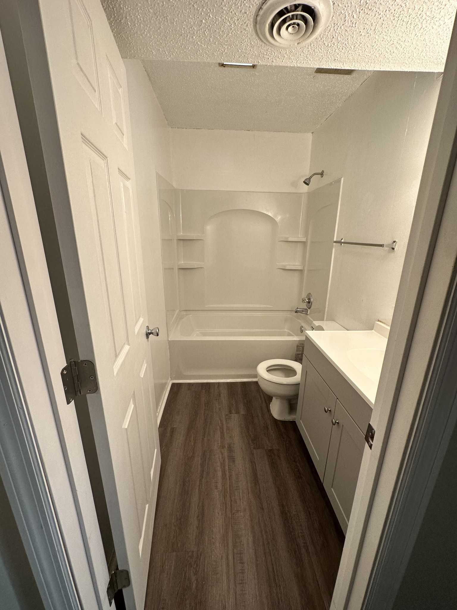 1057 Harold Dr Property Photo 13