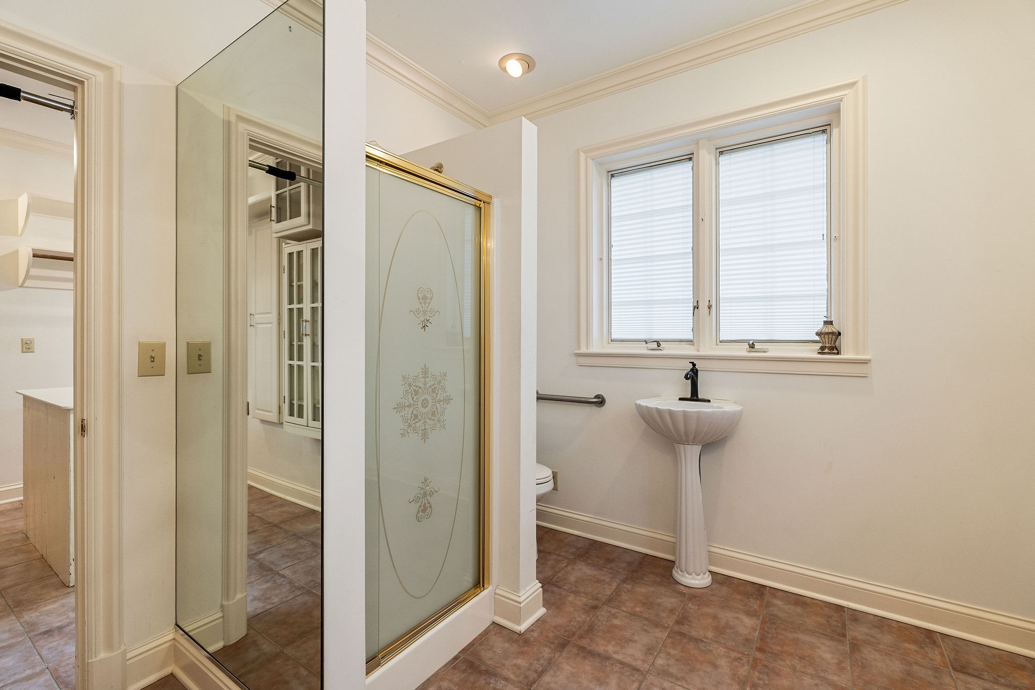 1315 Chatsworth Blvd Property Photo 32