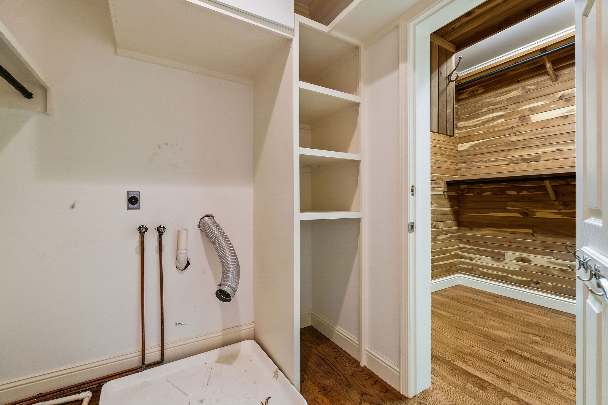 1315 Chatsworth Blvd Property Photo 42