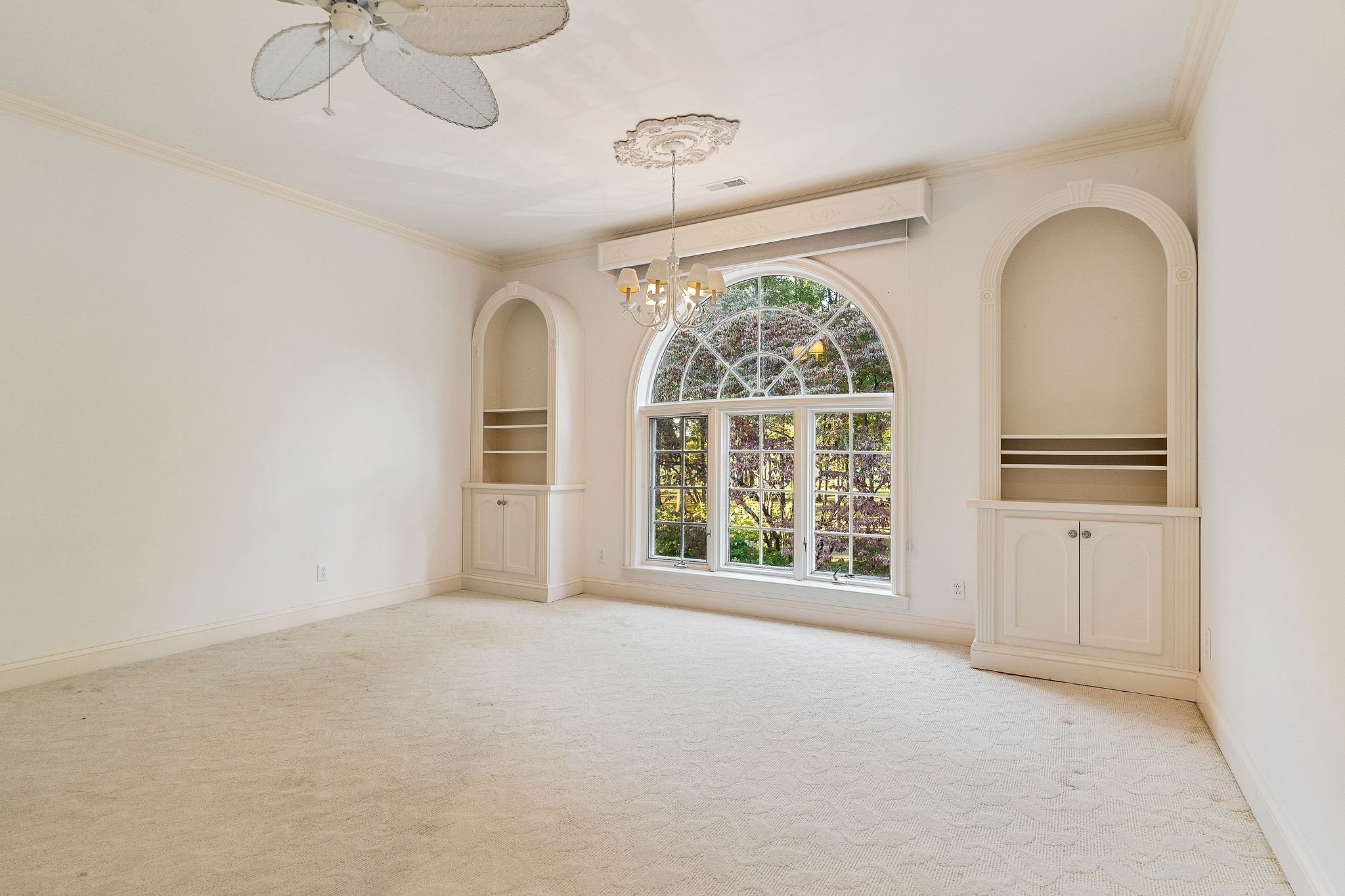 1315 Chatsworth Blvd Property Photo 43