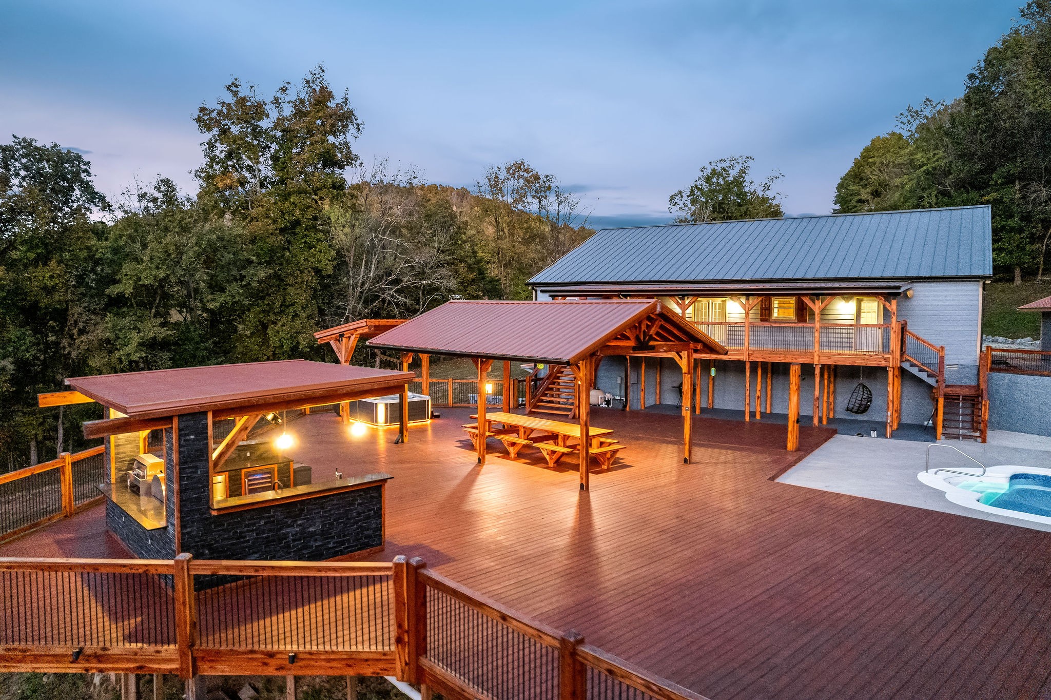 43 Landfill Ln Property Photo 3