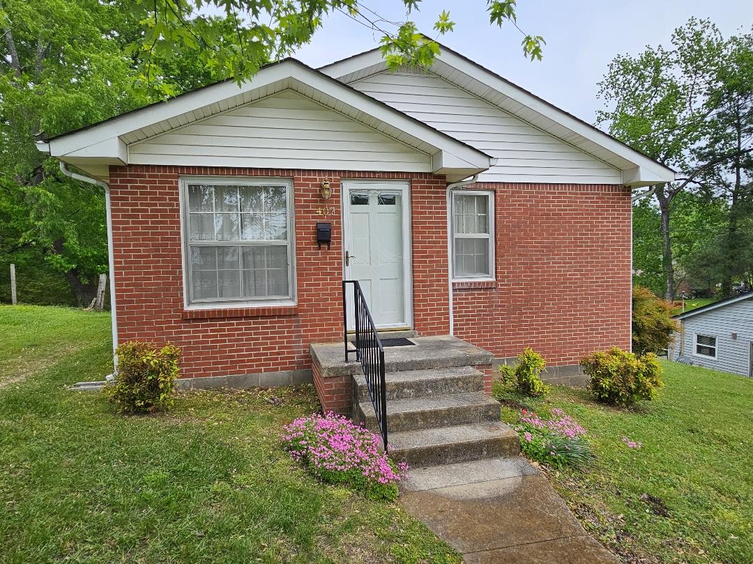 407 College Ave, E Property Photo 1