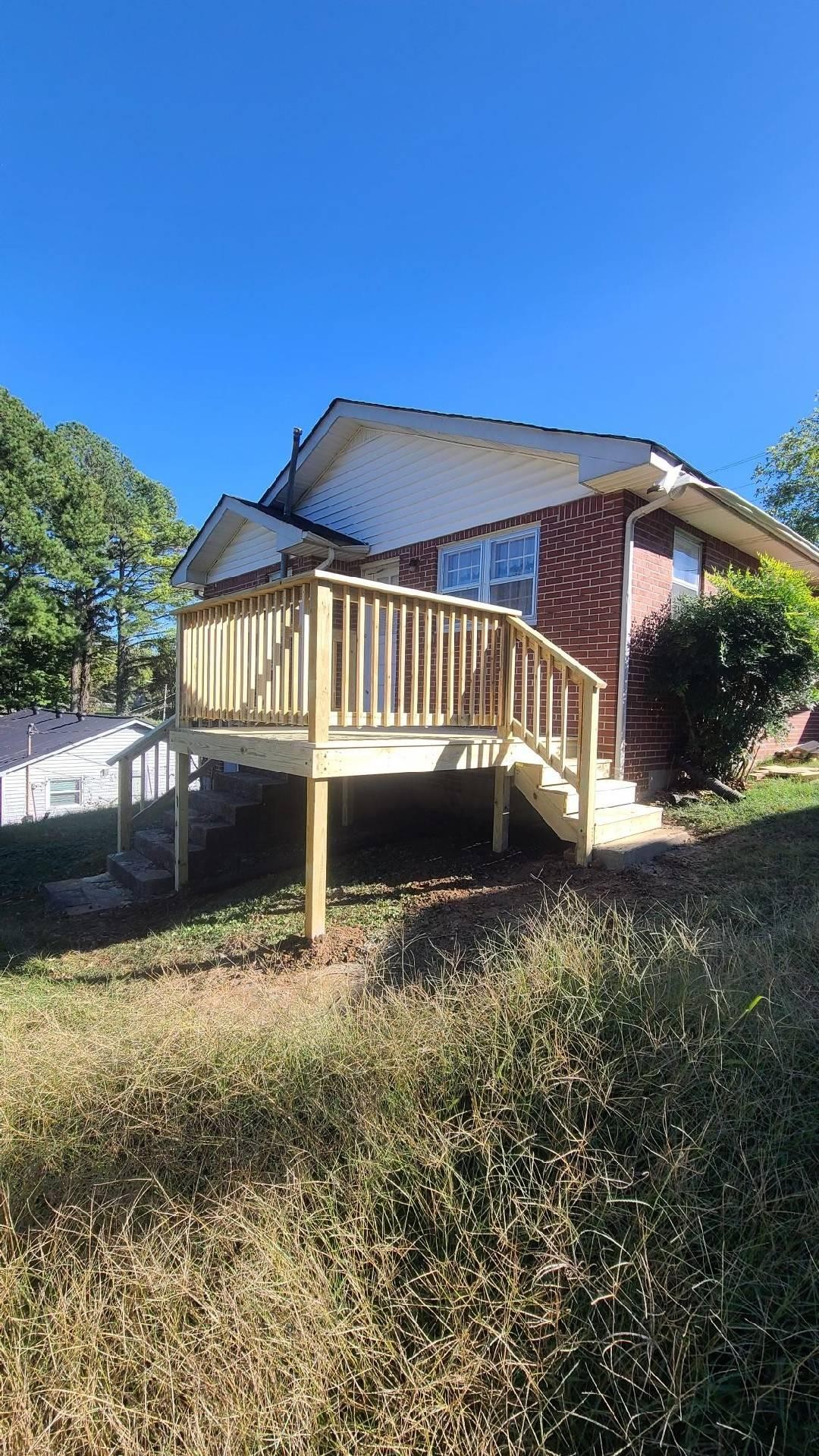 407 College Ave, E Property Photo 5