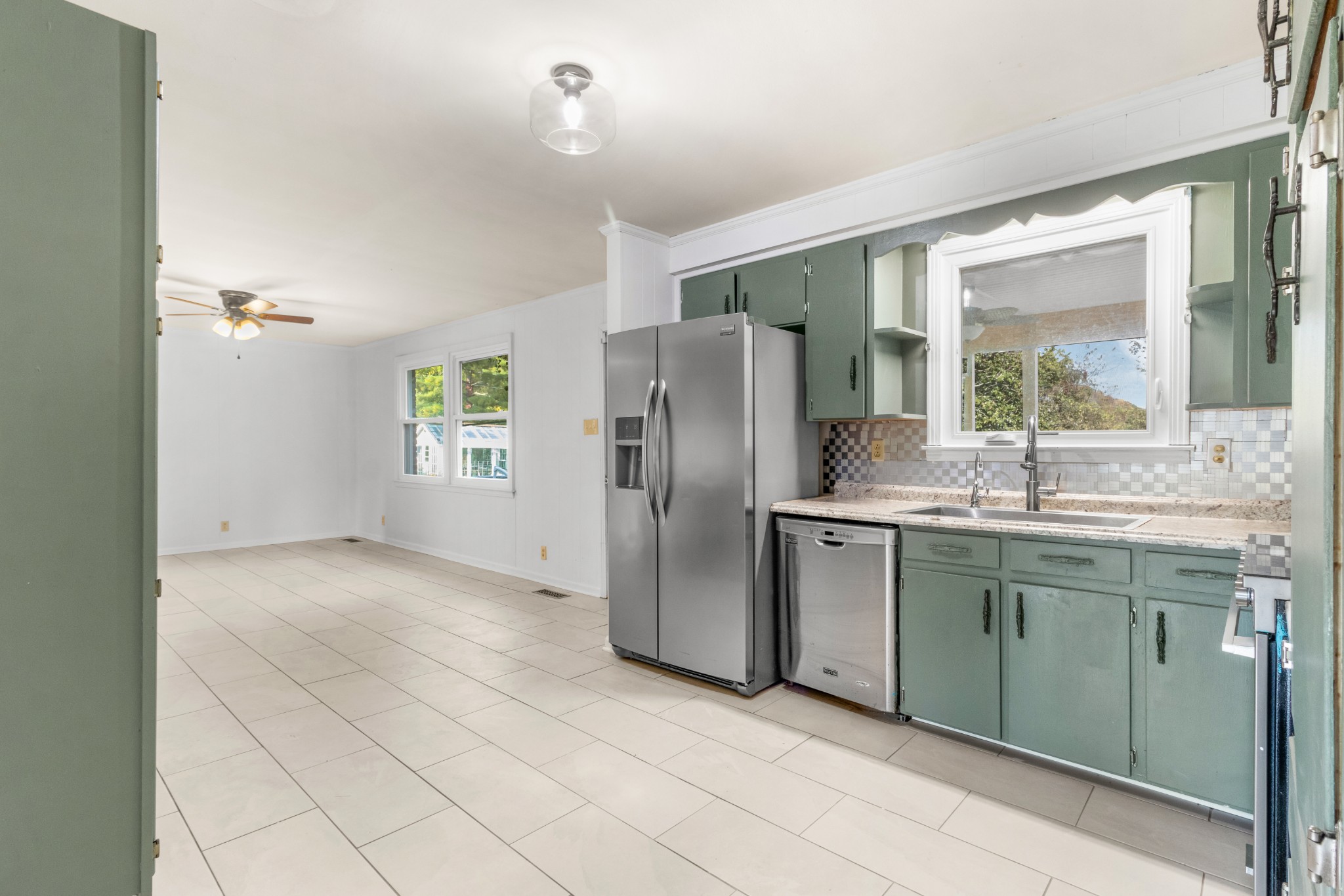 913 Branch Rd Property Photo 10