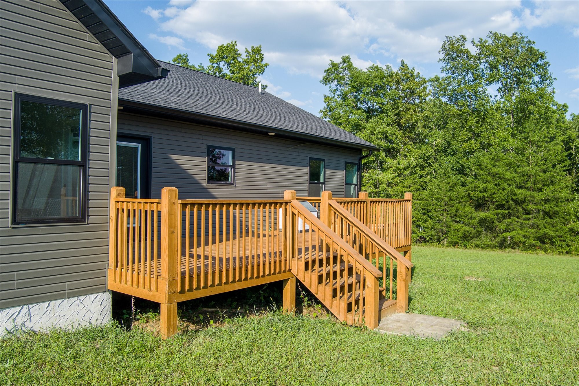 138 Perry Creek Dr Property Photo 2