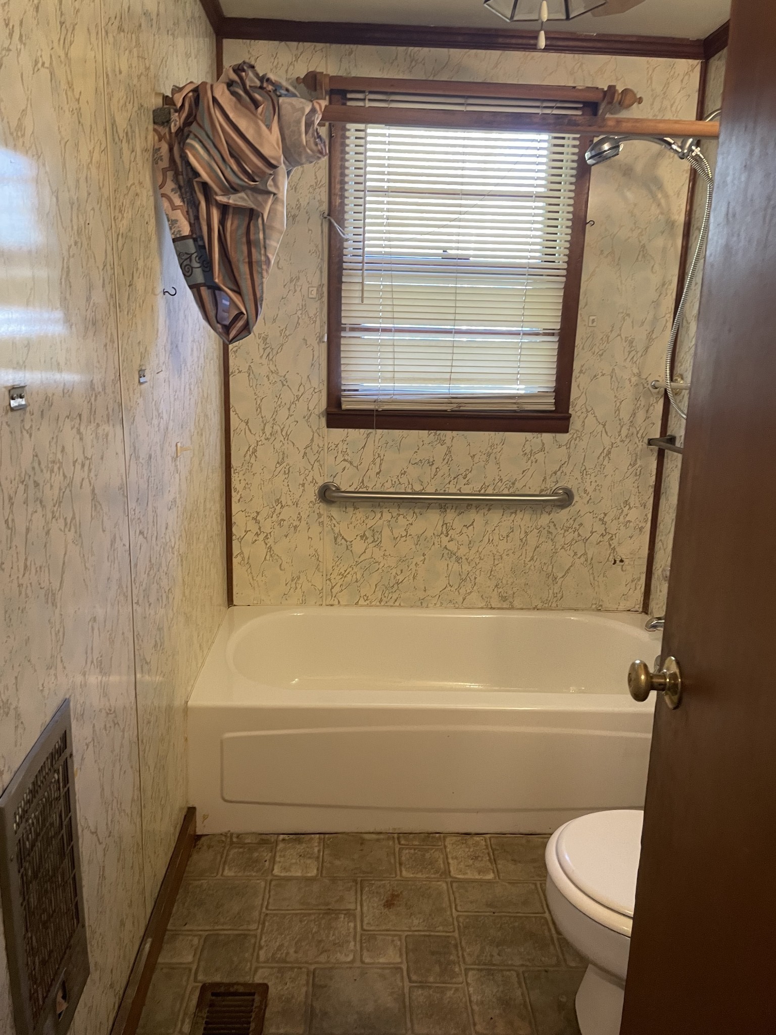 773 Anthony St Property Photo 6