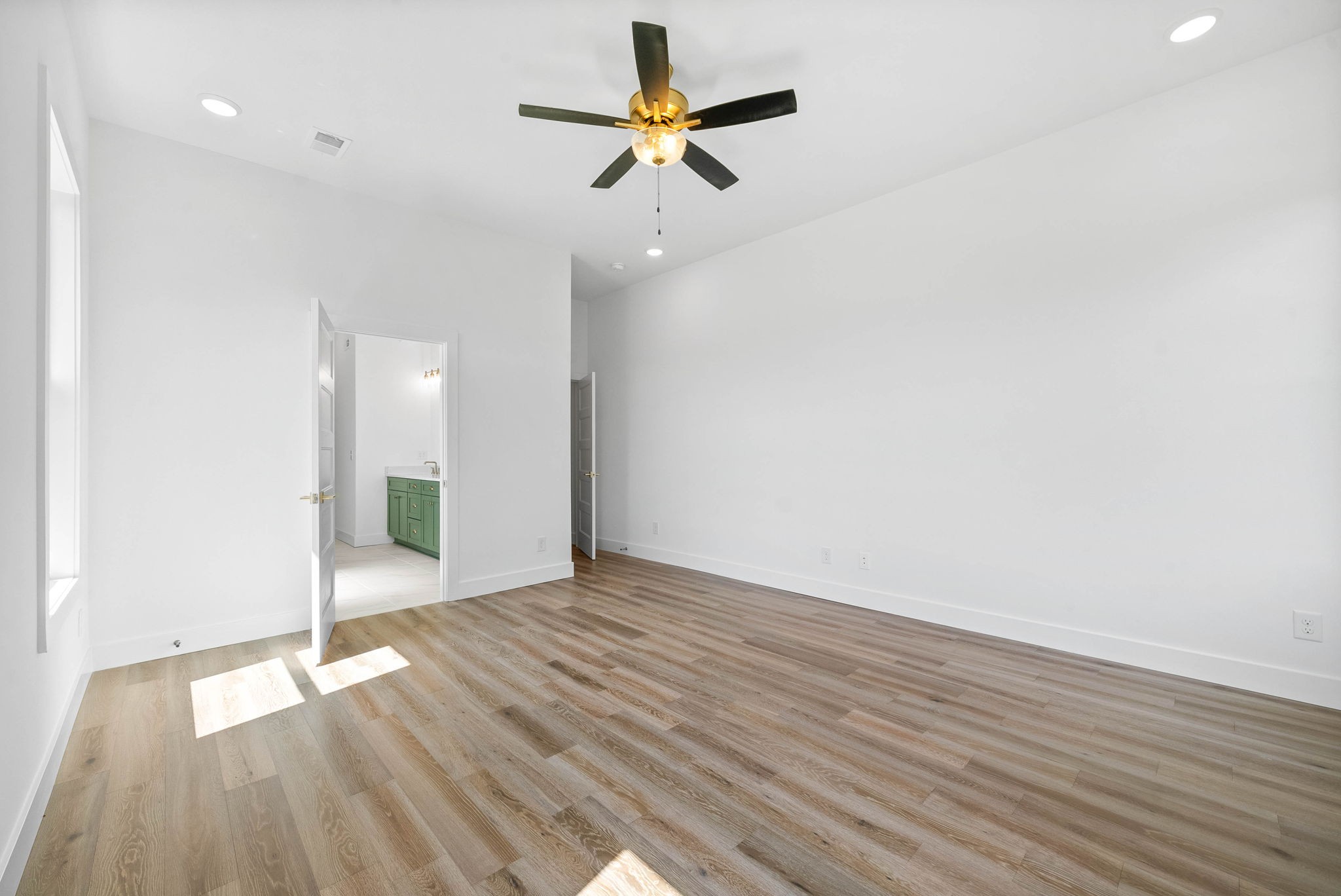 411 Blue Ridge Ct Property Photo 22