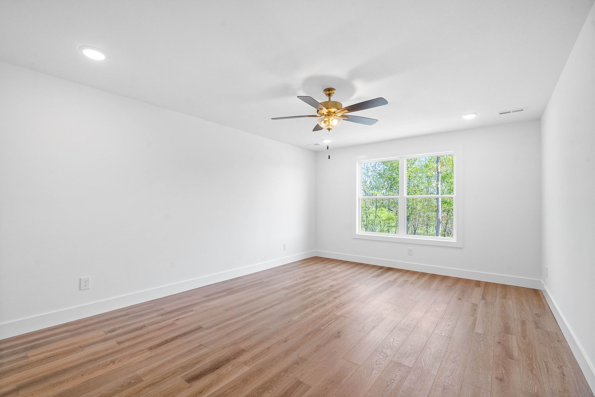 411 Blue Ridge Ct Property Photo 35