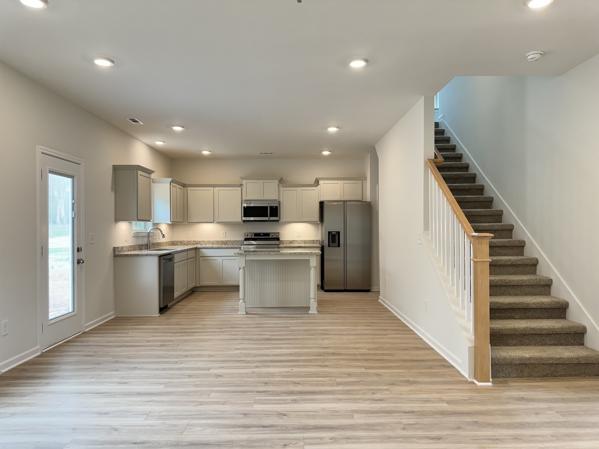 111 San Juan Court Property Photo 3