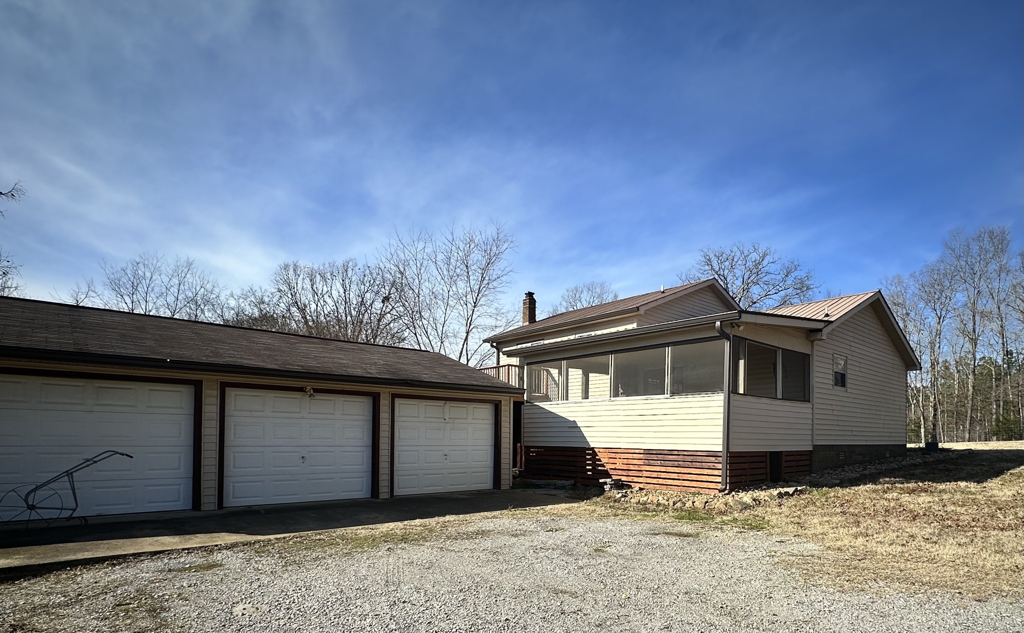 695 Bucket Branch Rd Property Photo 8