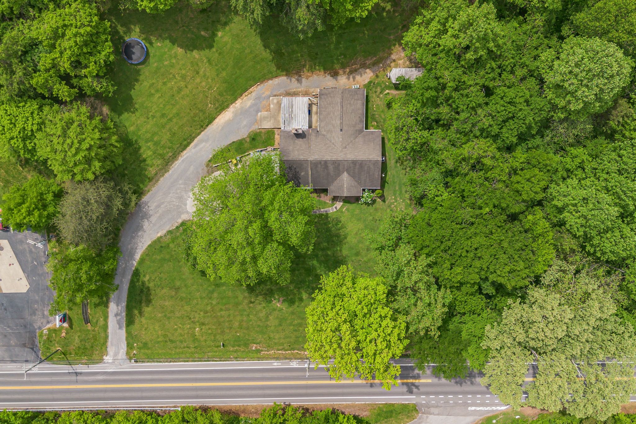 9005 Highway 100 Property Photo 27