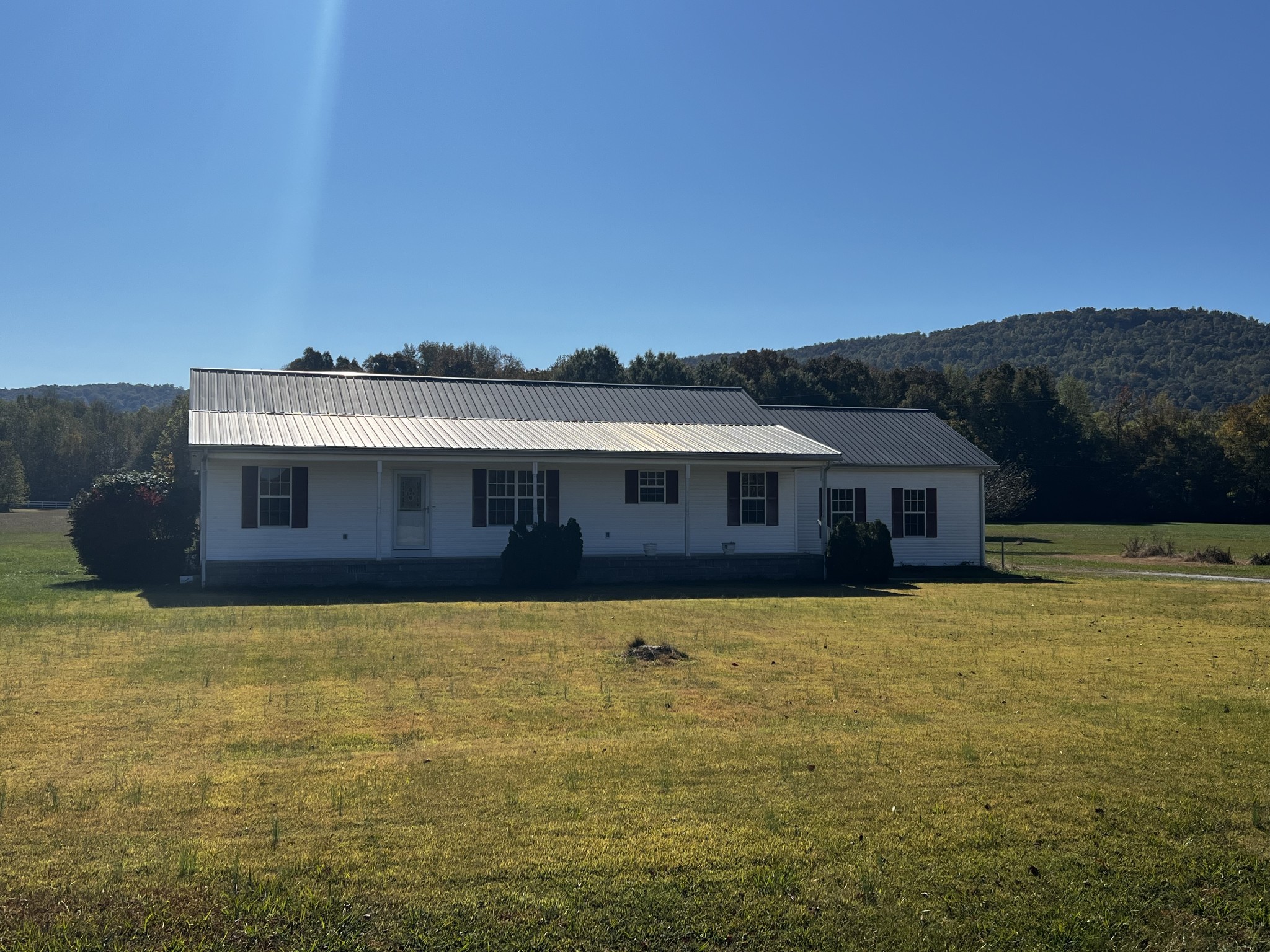 524 Vernon Winton Rd Property Photo 6