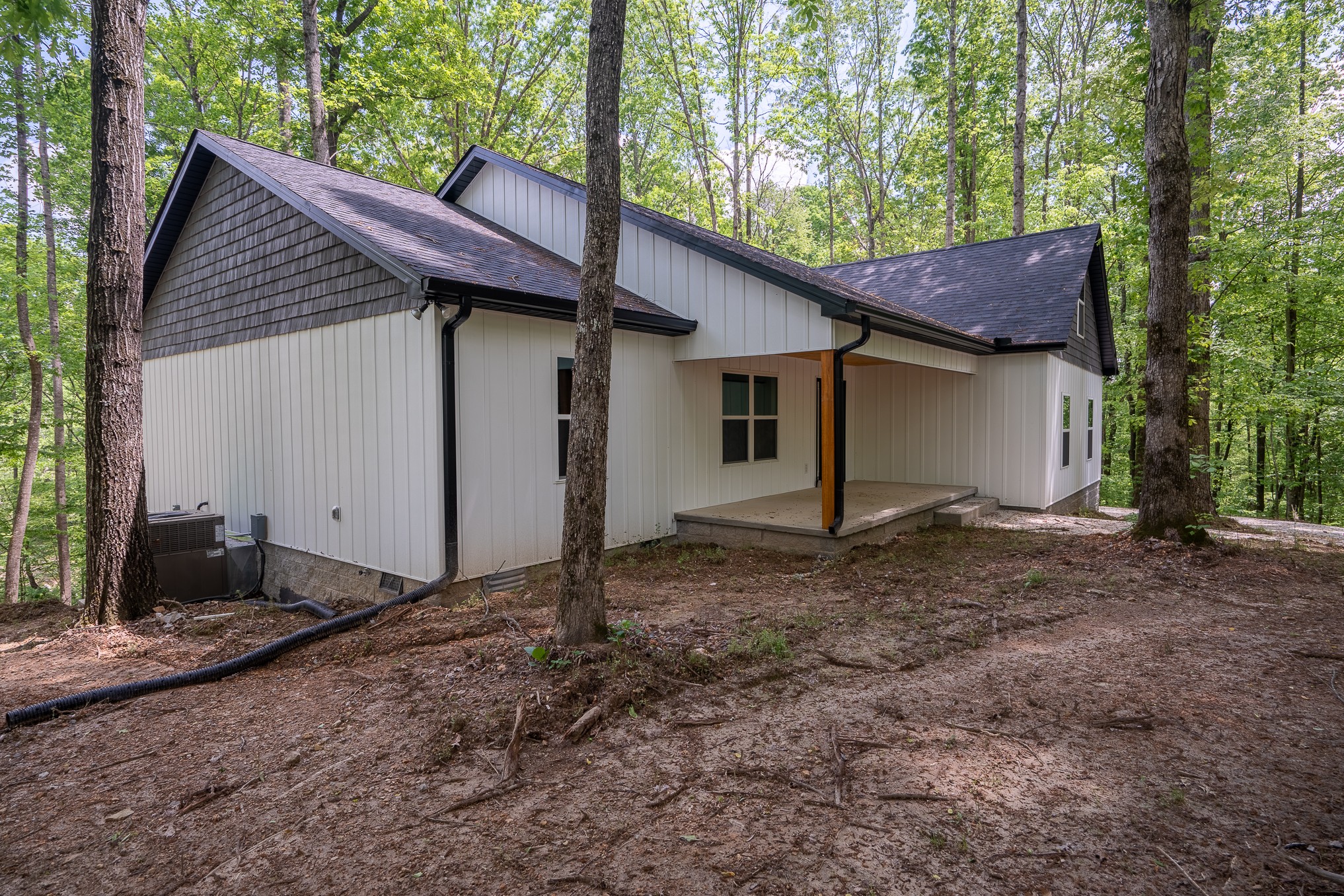 72 Periwinkle Property Photo 3