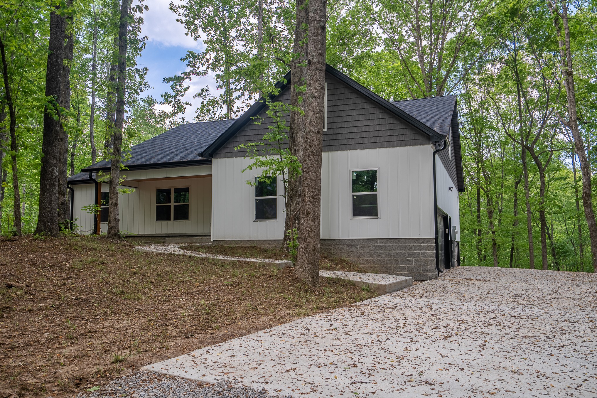 72 Periwinkle Property Photo 4
