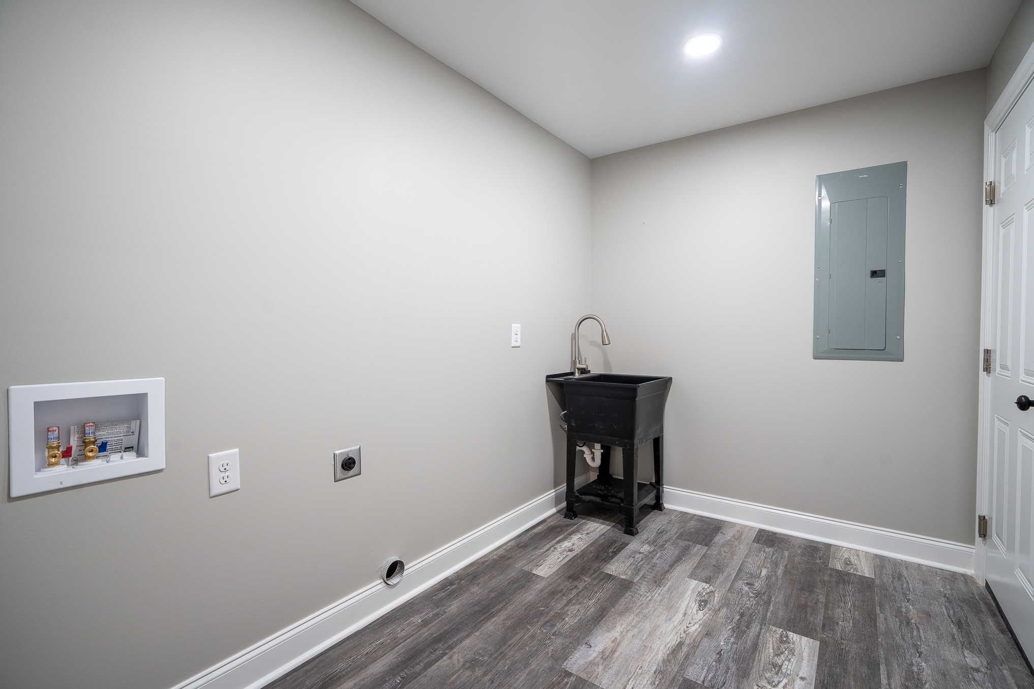 72 Periwinkle Property Photo 19