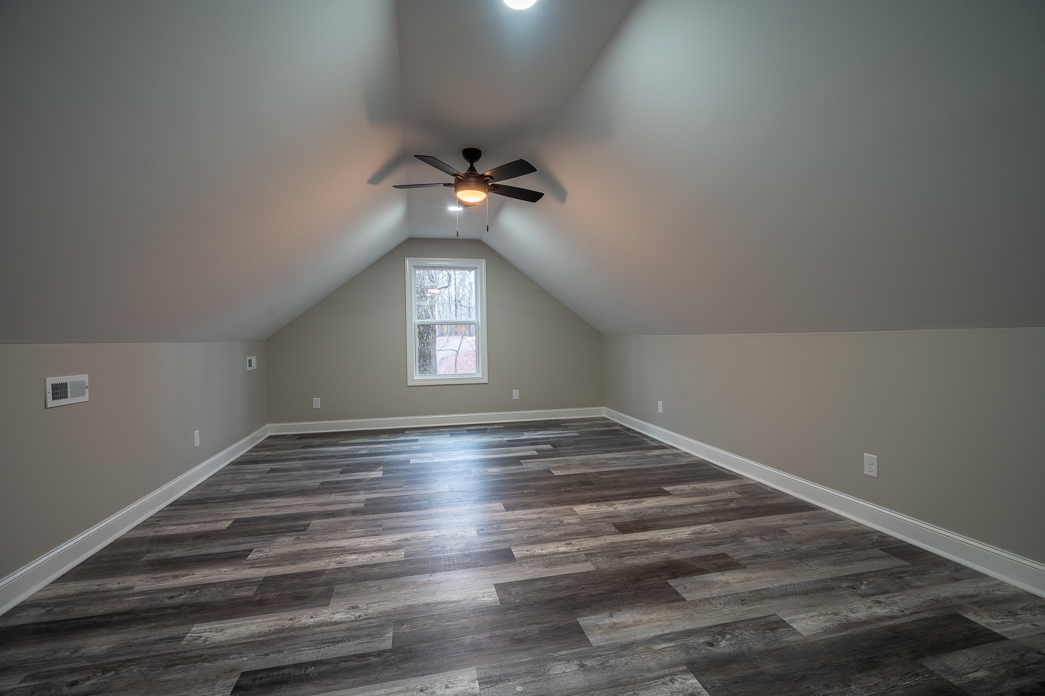 72 Periwinkle Property Photo 29