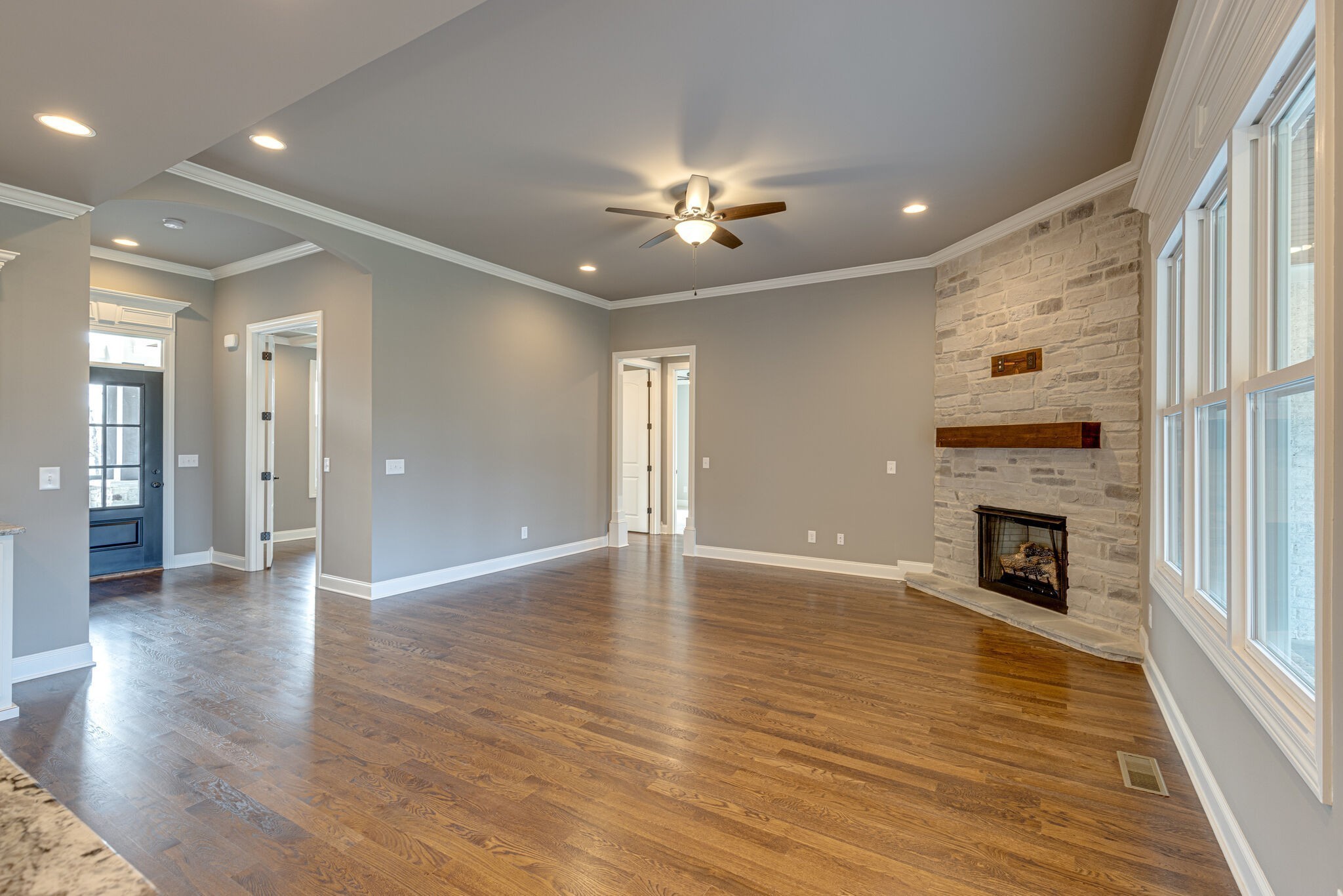 3053 Henley Way Property Photo 9