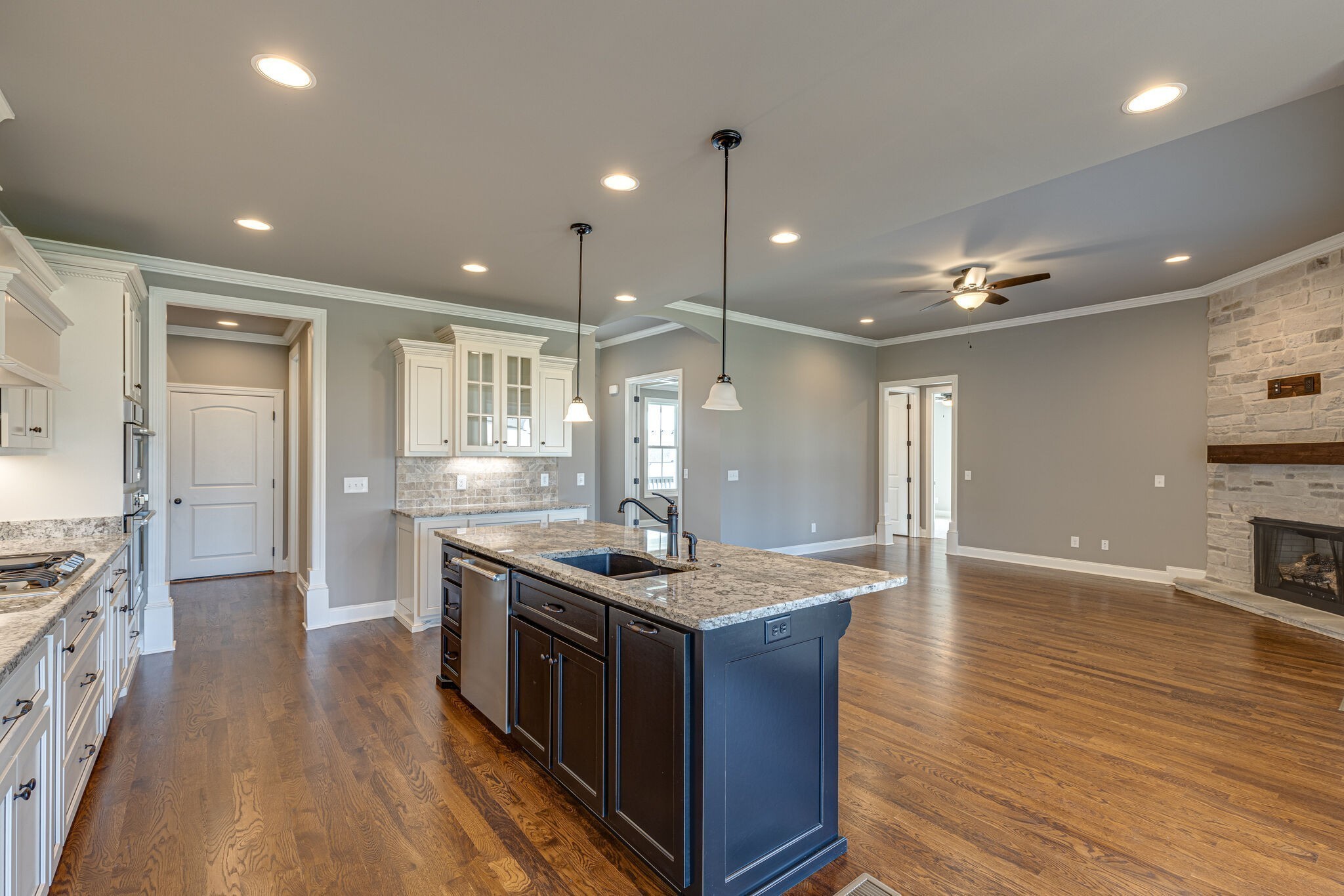 3053 Henley Way Property Photo 18