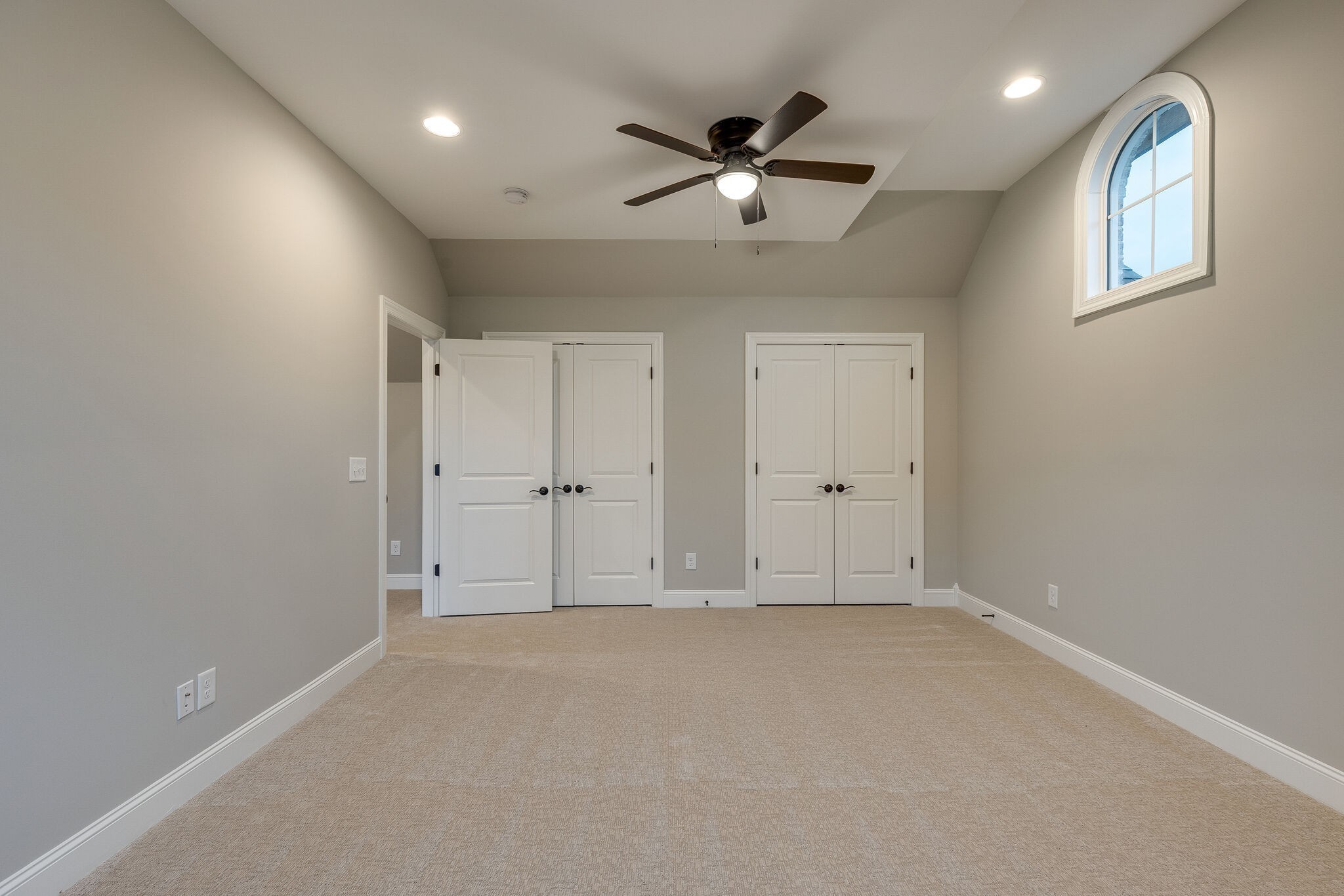 3053 Henley Way Property Photo 35