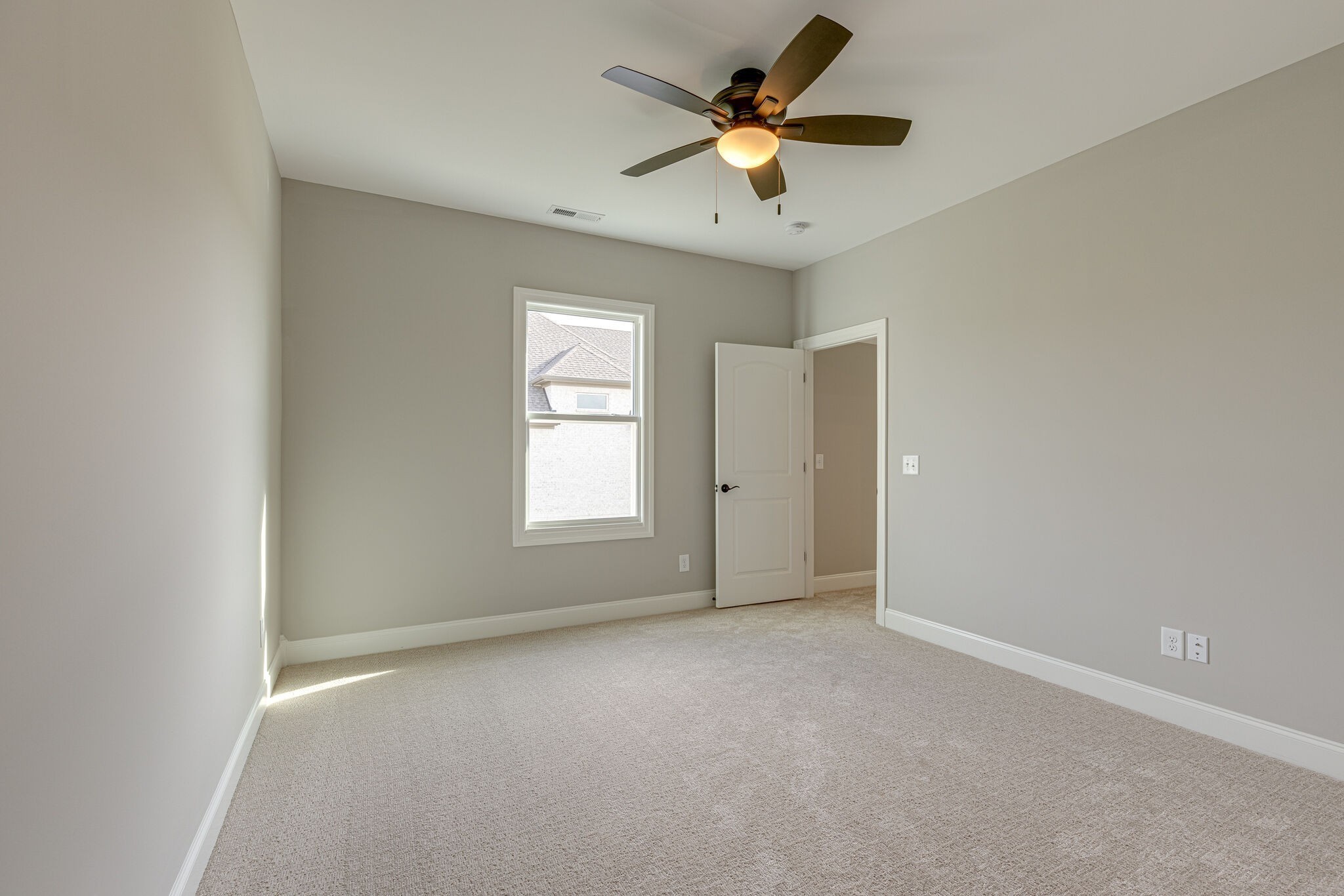 3053 Henley Way Property Photo 39