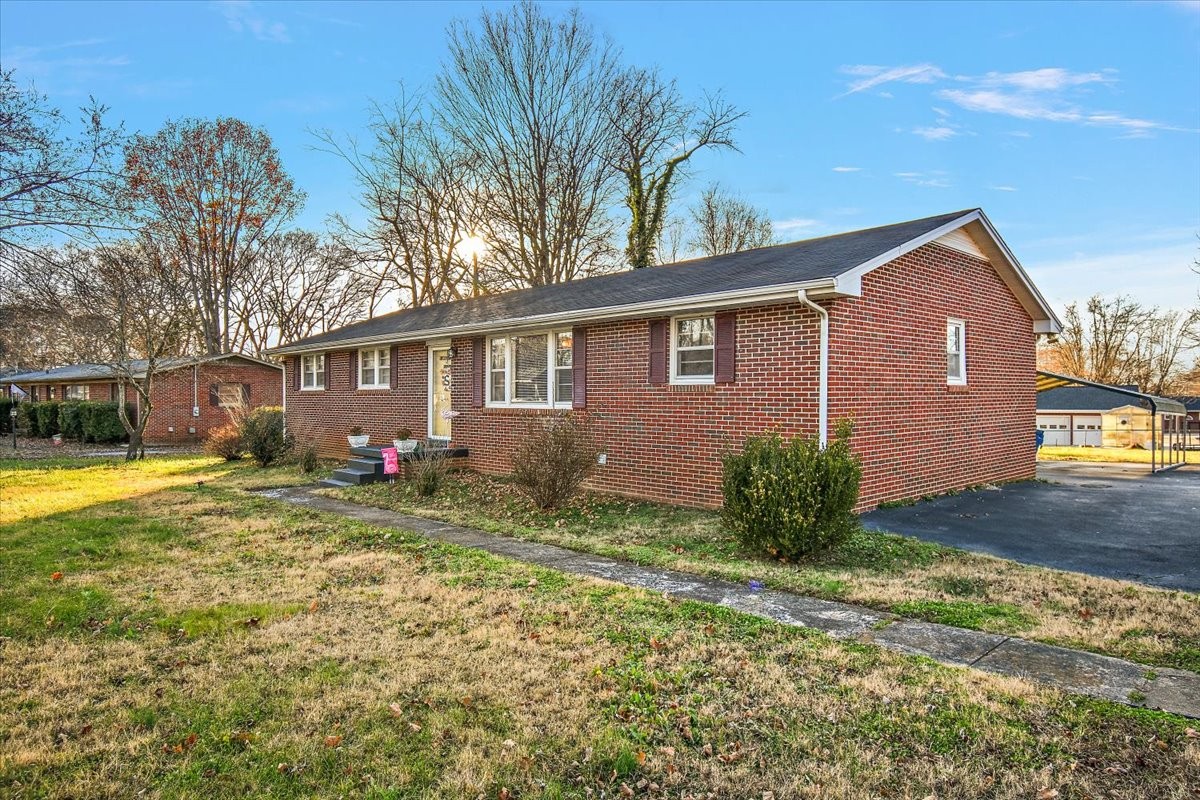104 Burrum Dr Property Photo 4