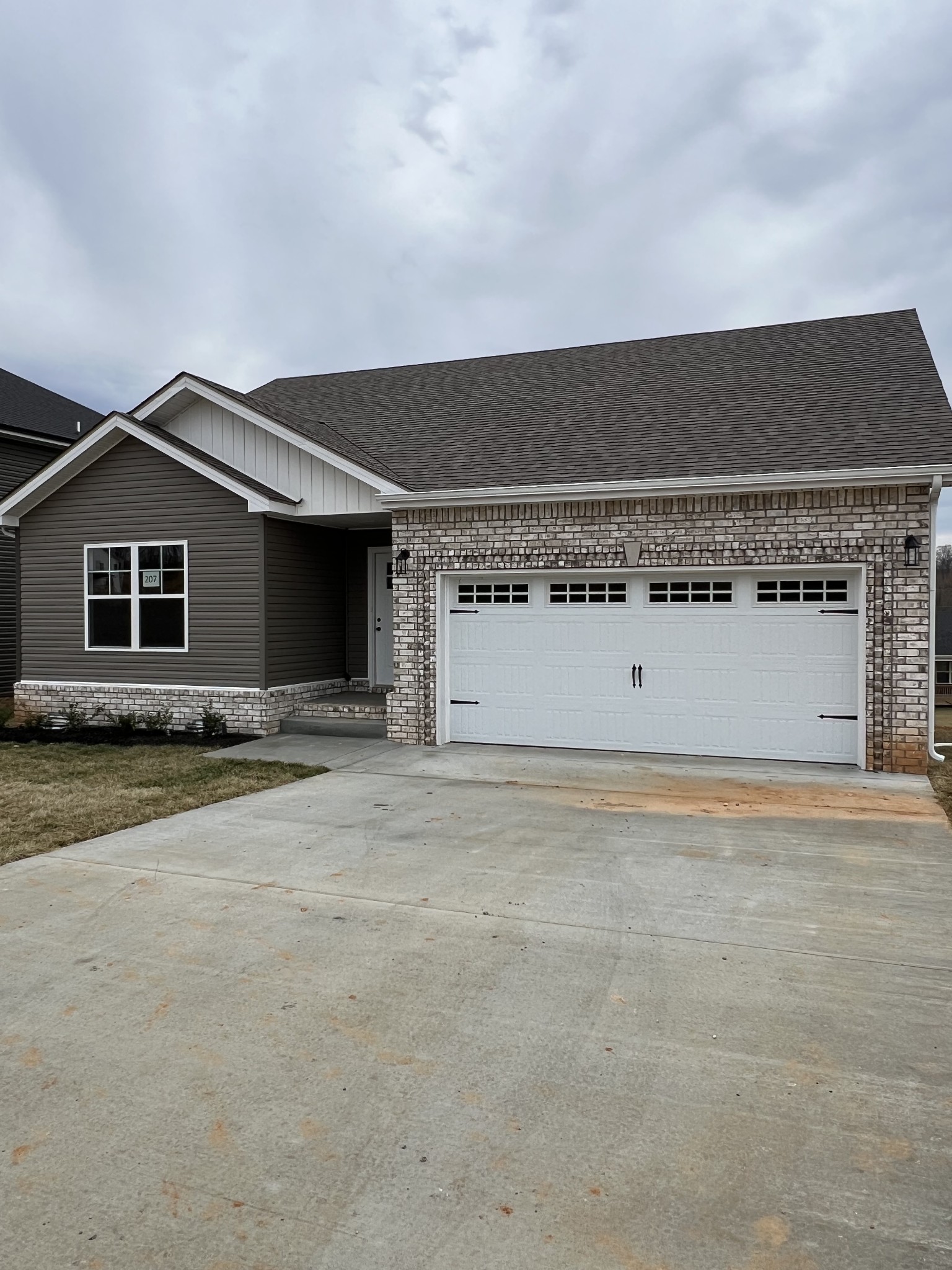207 Cardinal Creek Property Photo 3