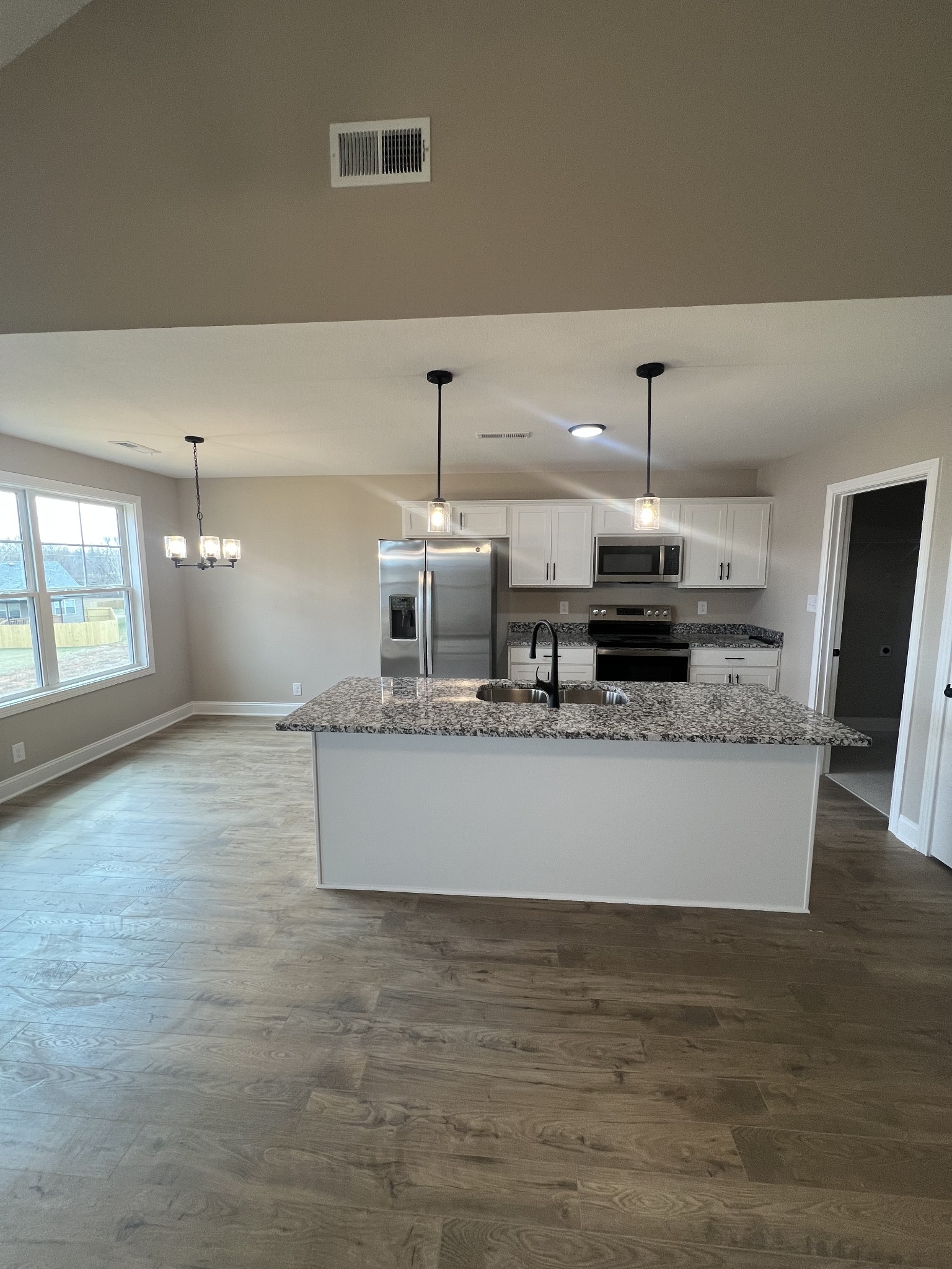207 Cardinal Creek Property Photo 8