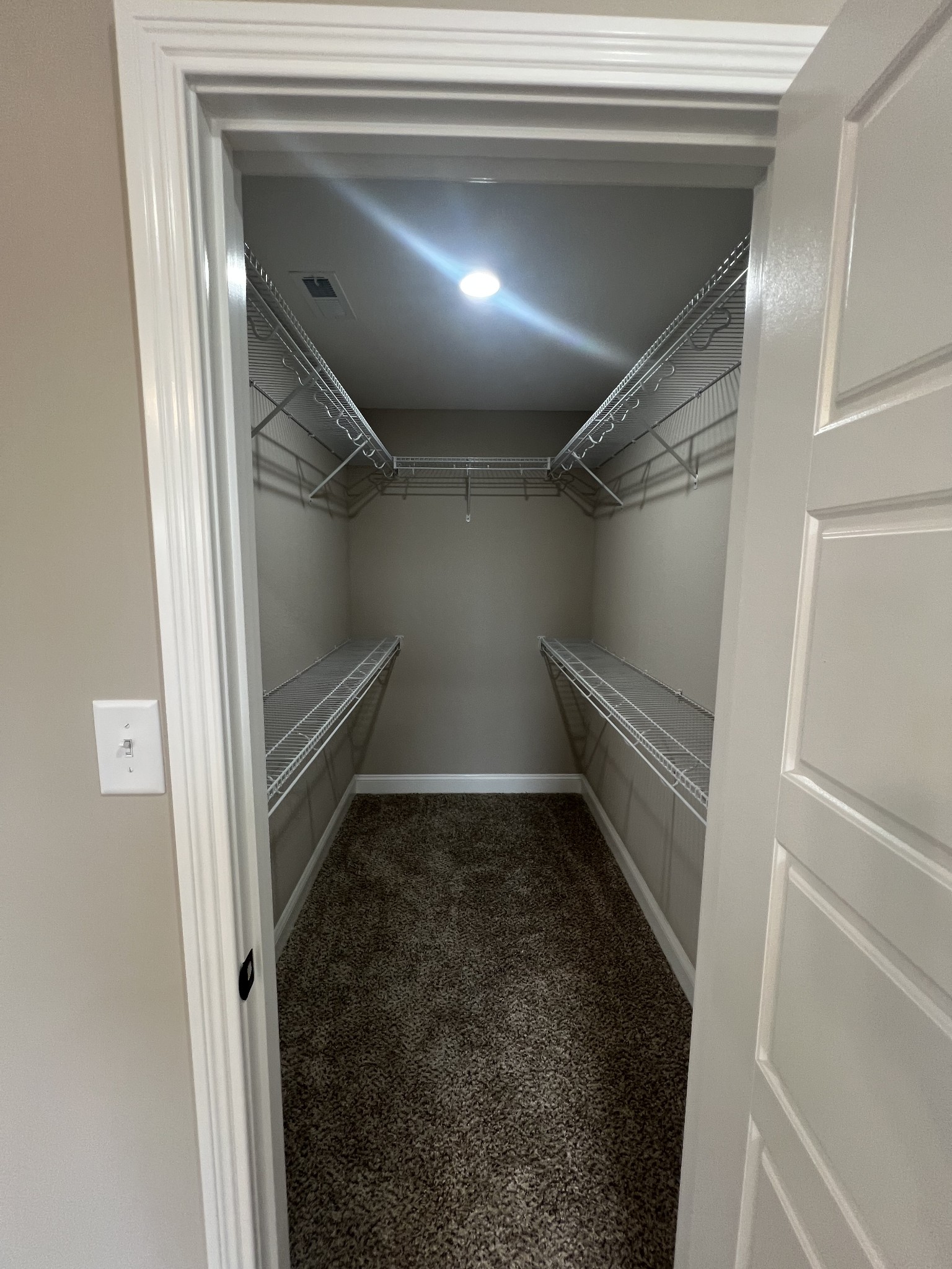 207 Cardinal Creek Property Photo 16