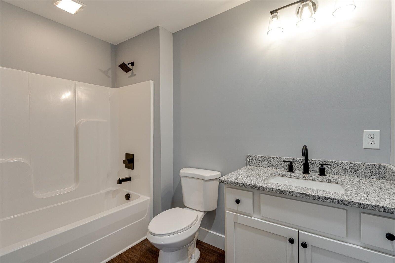 1318 Unity Drive, Ne Property Photo 23