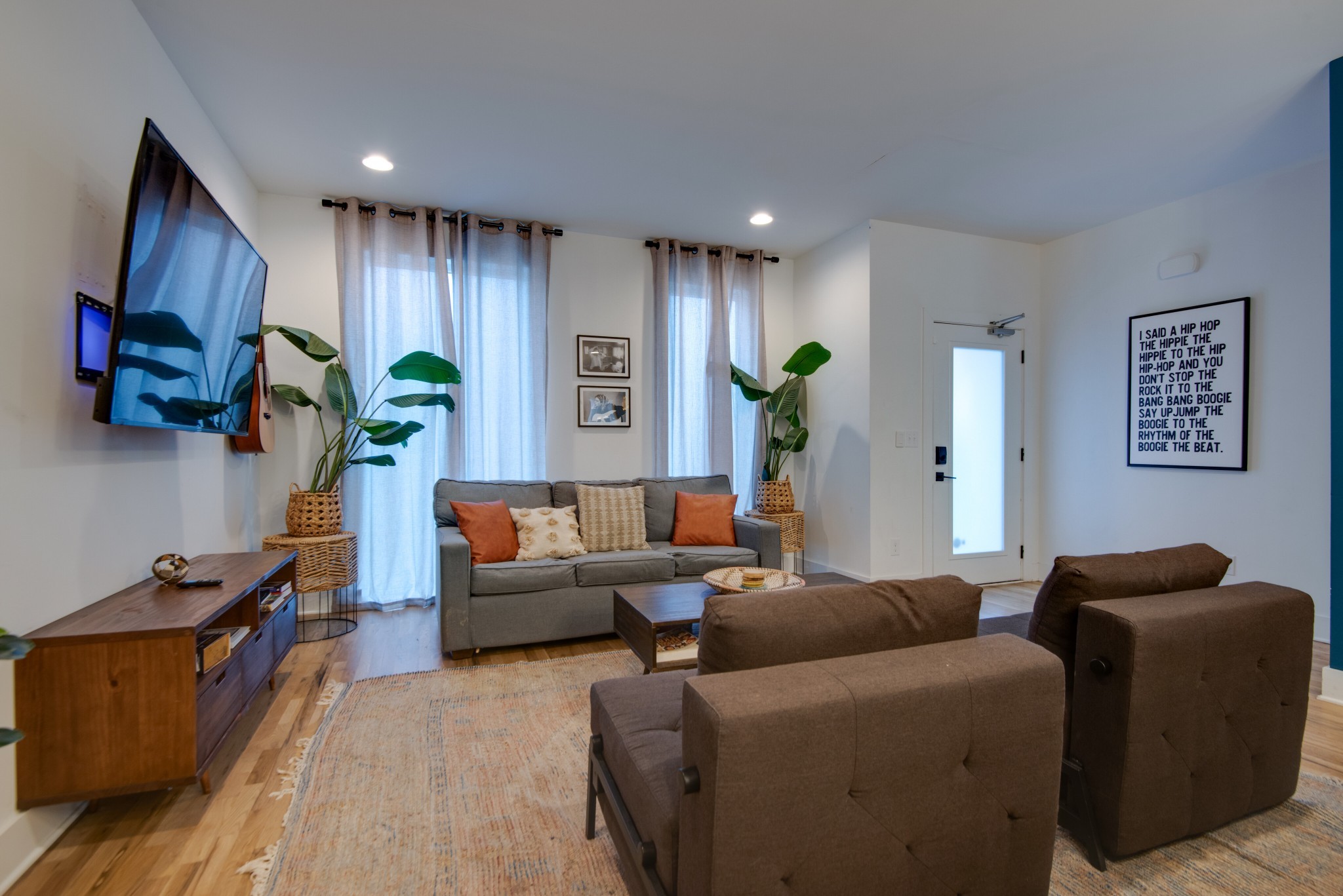 2809 Delaware Ave Property Photo 6