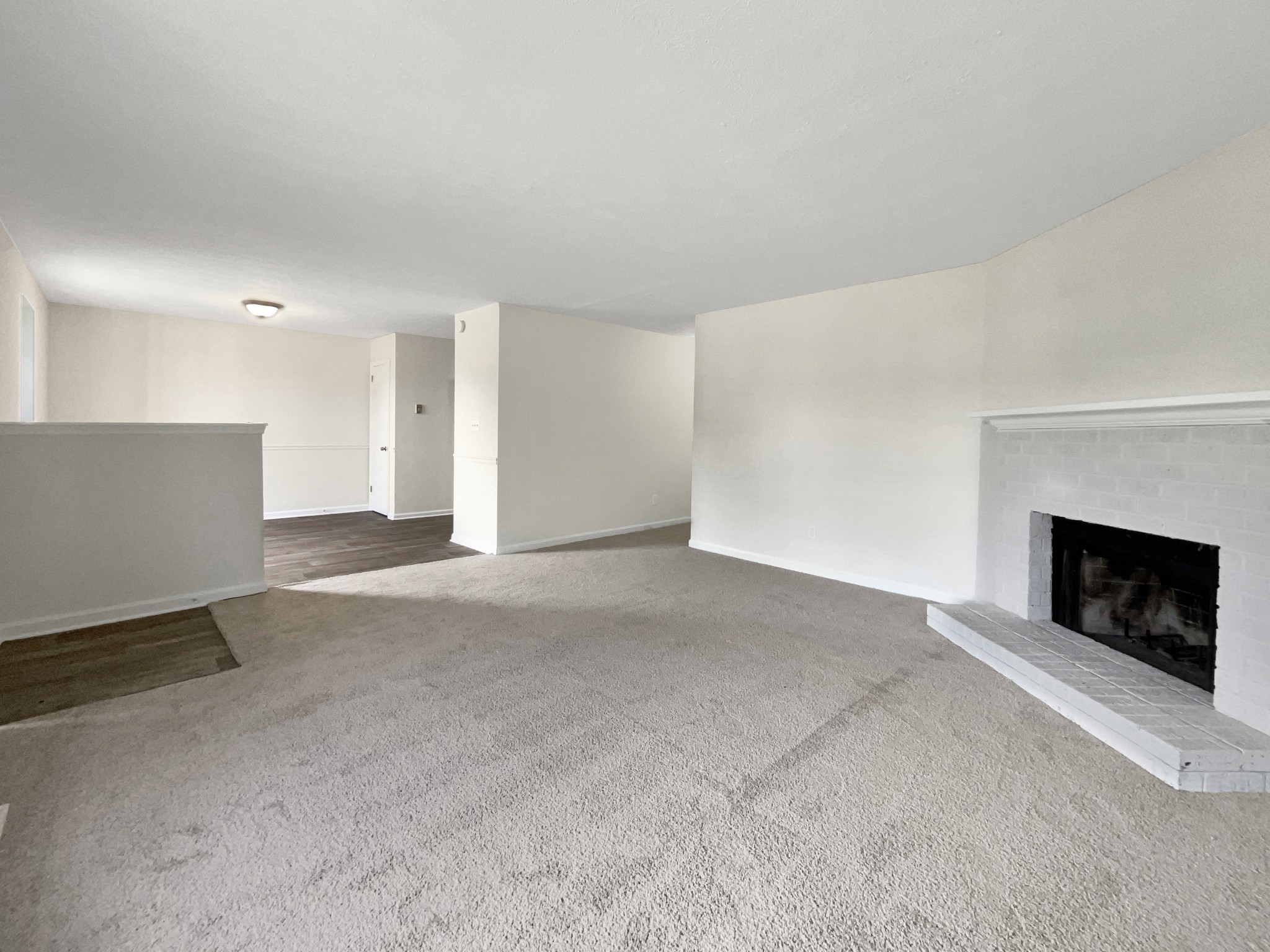 200 Fawnwood Court Property Photo 7