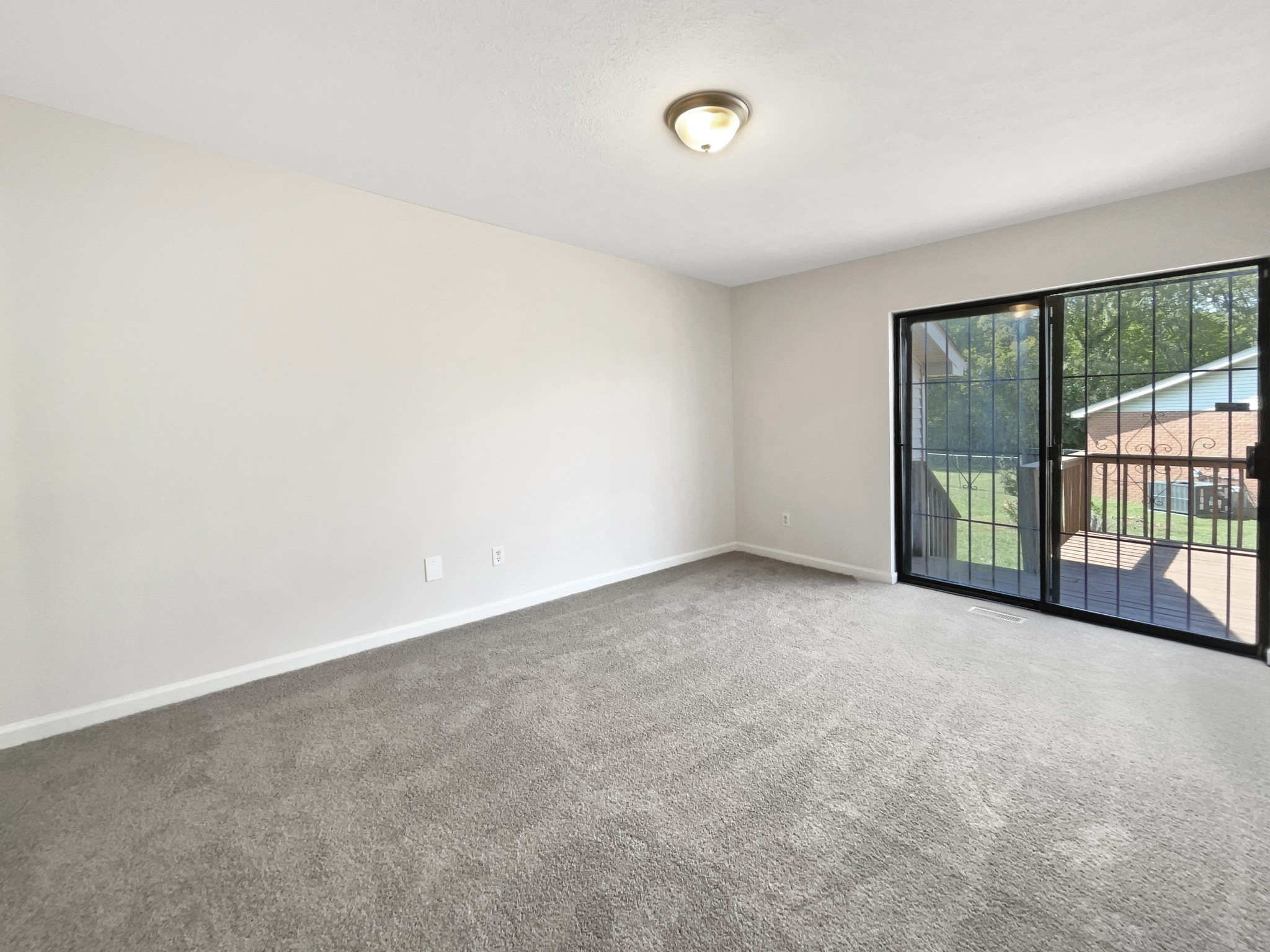 200 Fawnwood Court Property Photo 10