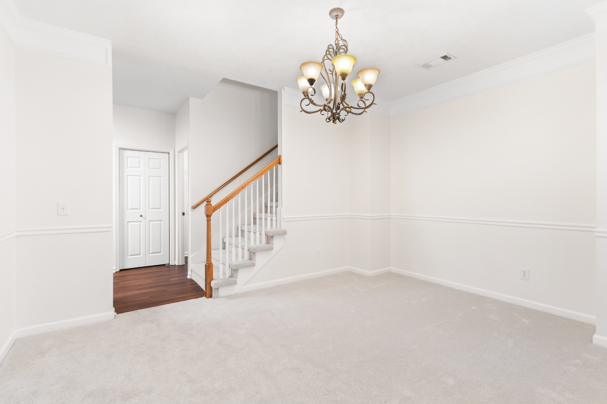 125 Belmont Cir Property Photo 3