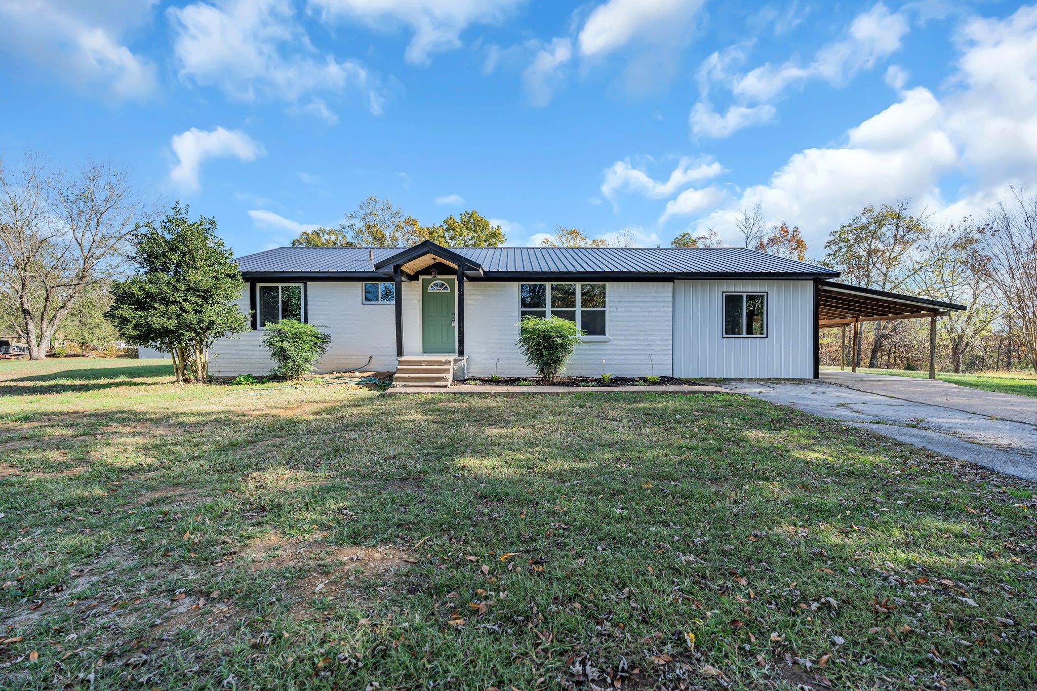10 Grinnell Dr Property Photo 1