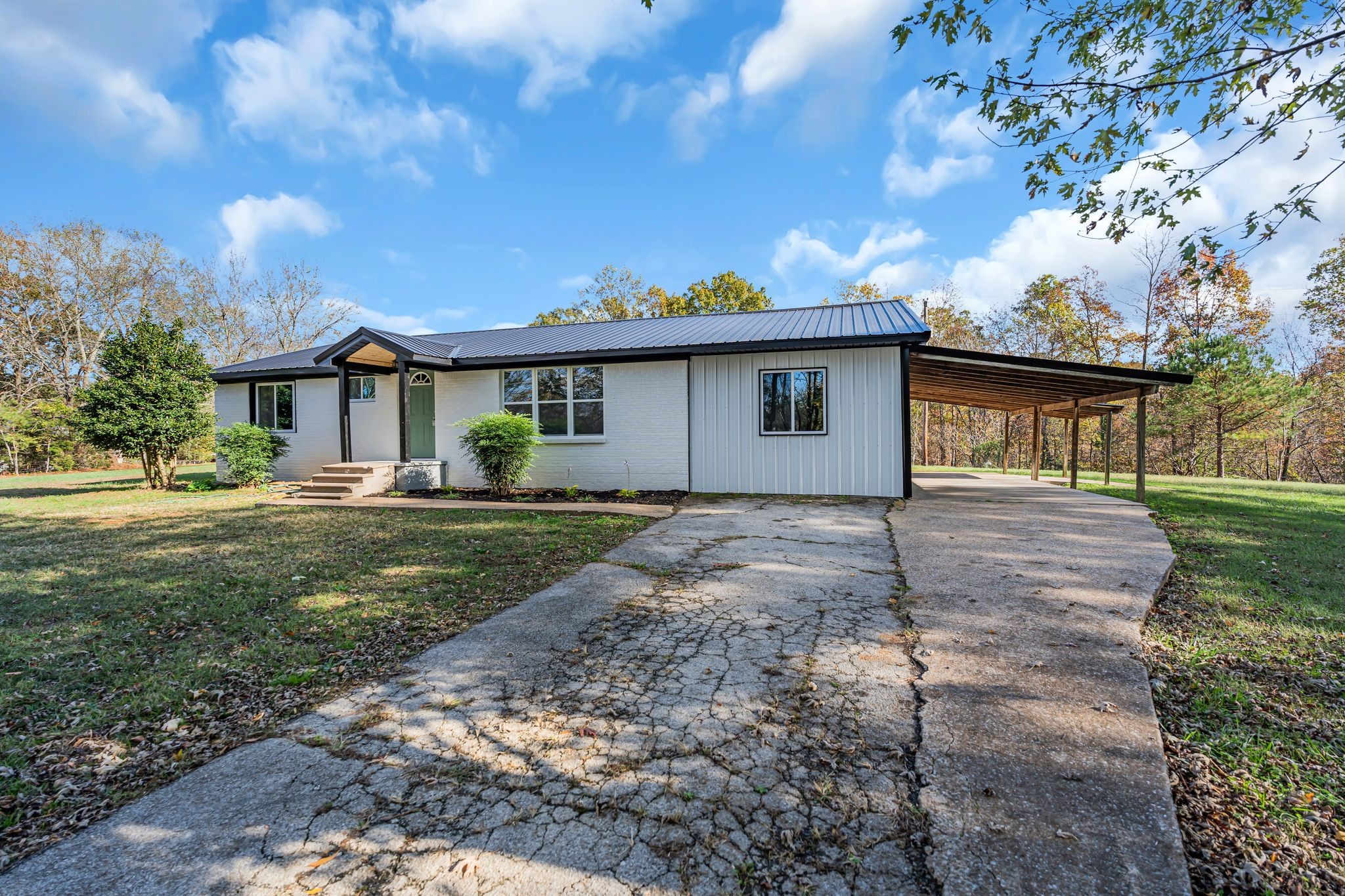 10 Grinnell Dr Property Photo 3