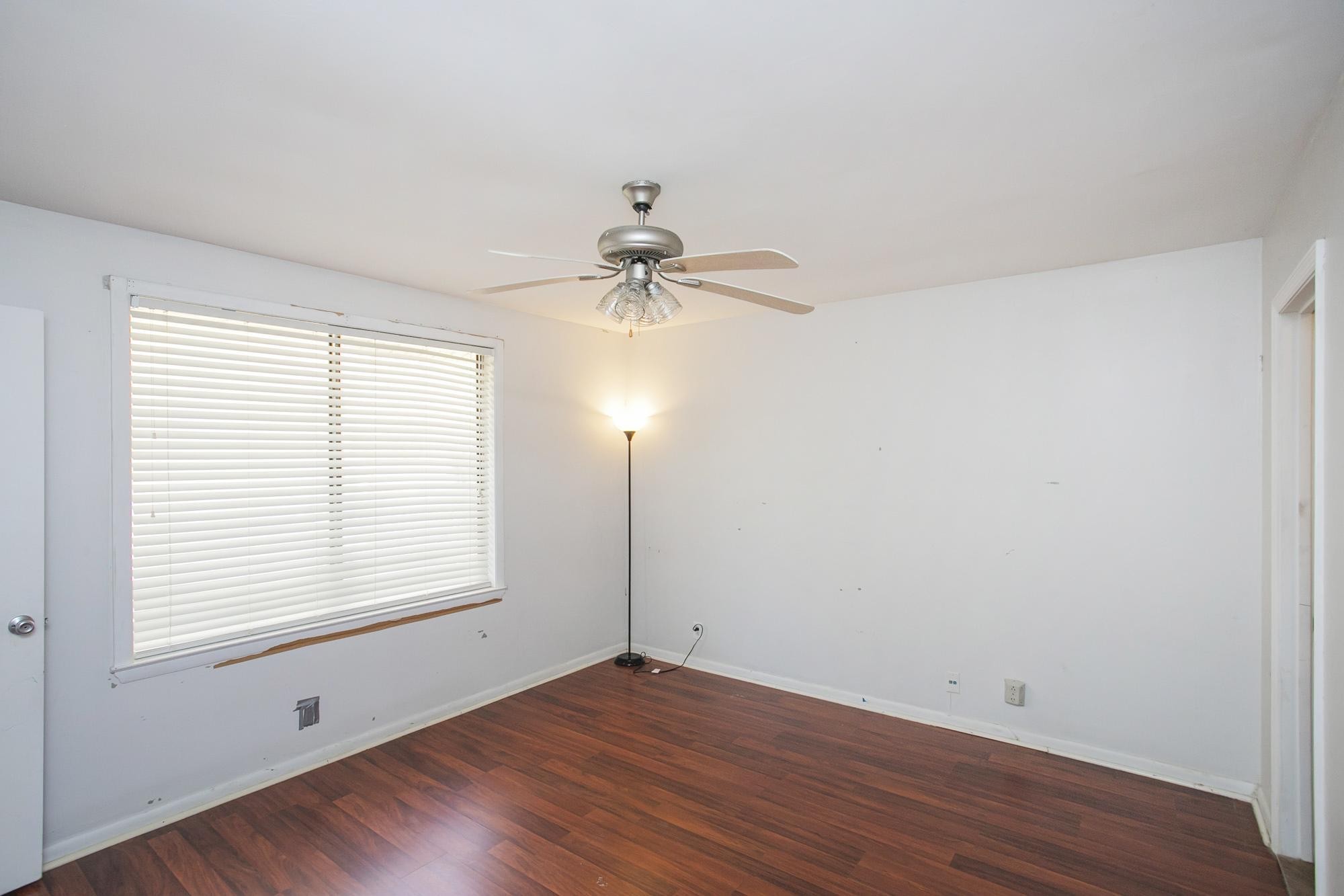 4958 Edmondson Pike Property Photo 16