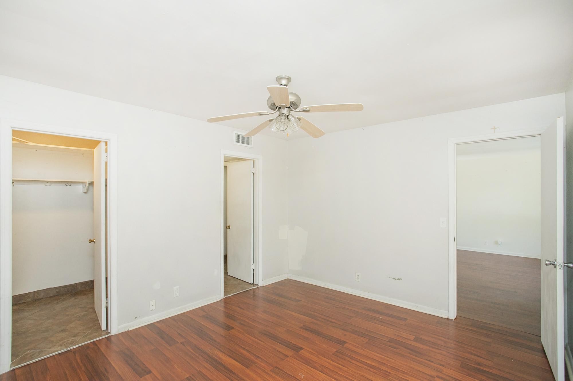 4958 Edmondson Pike Property Photo 19