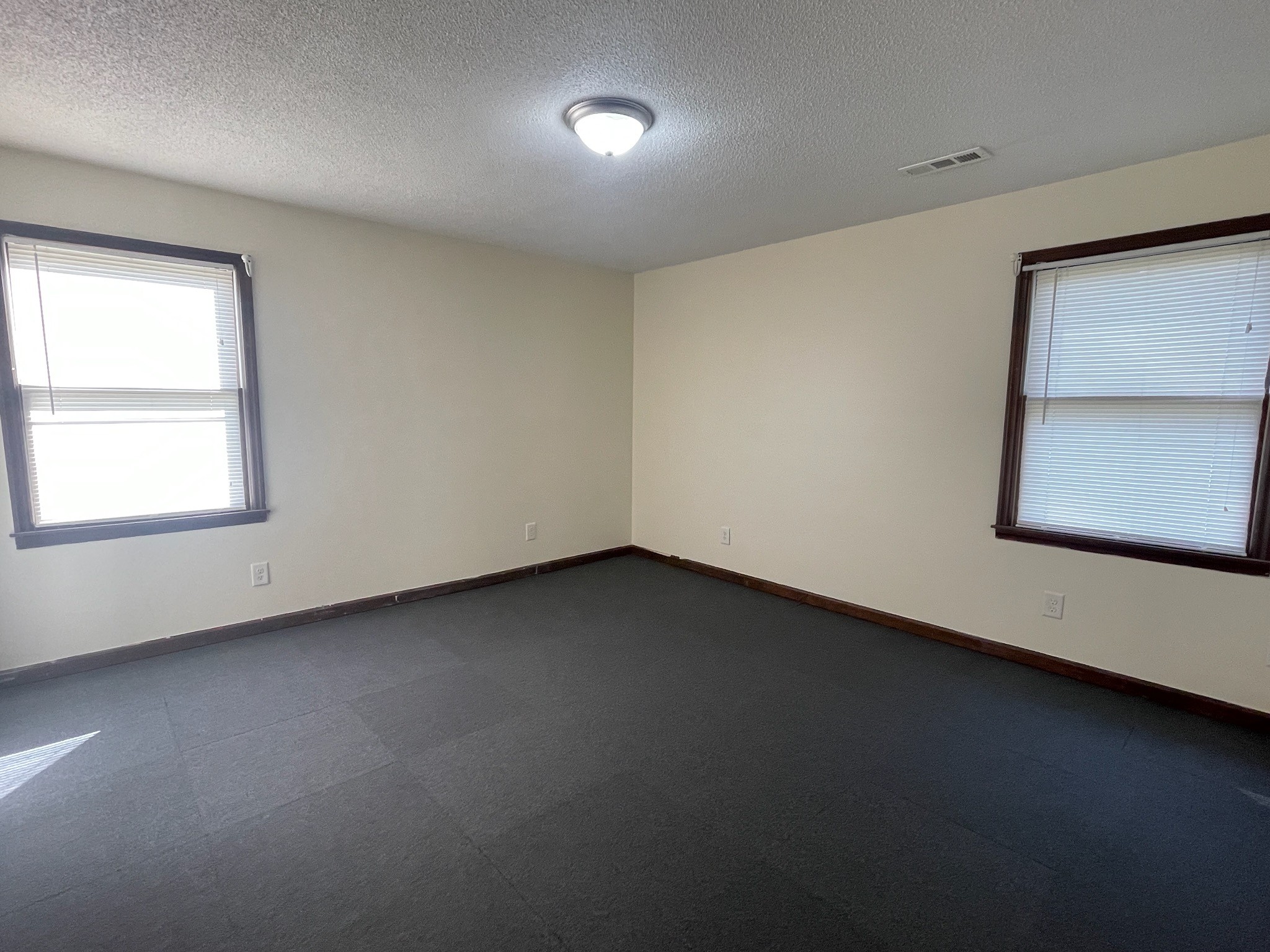 602 S Jefferson St Property Photo 19