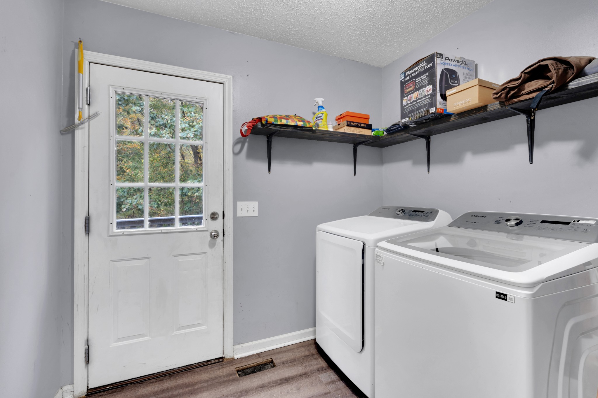 222 Greenfield Ln Property Photo 15