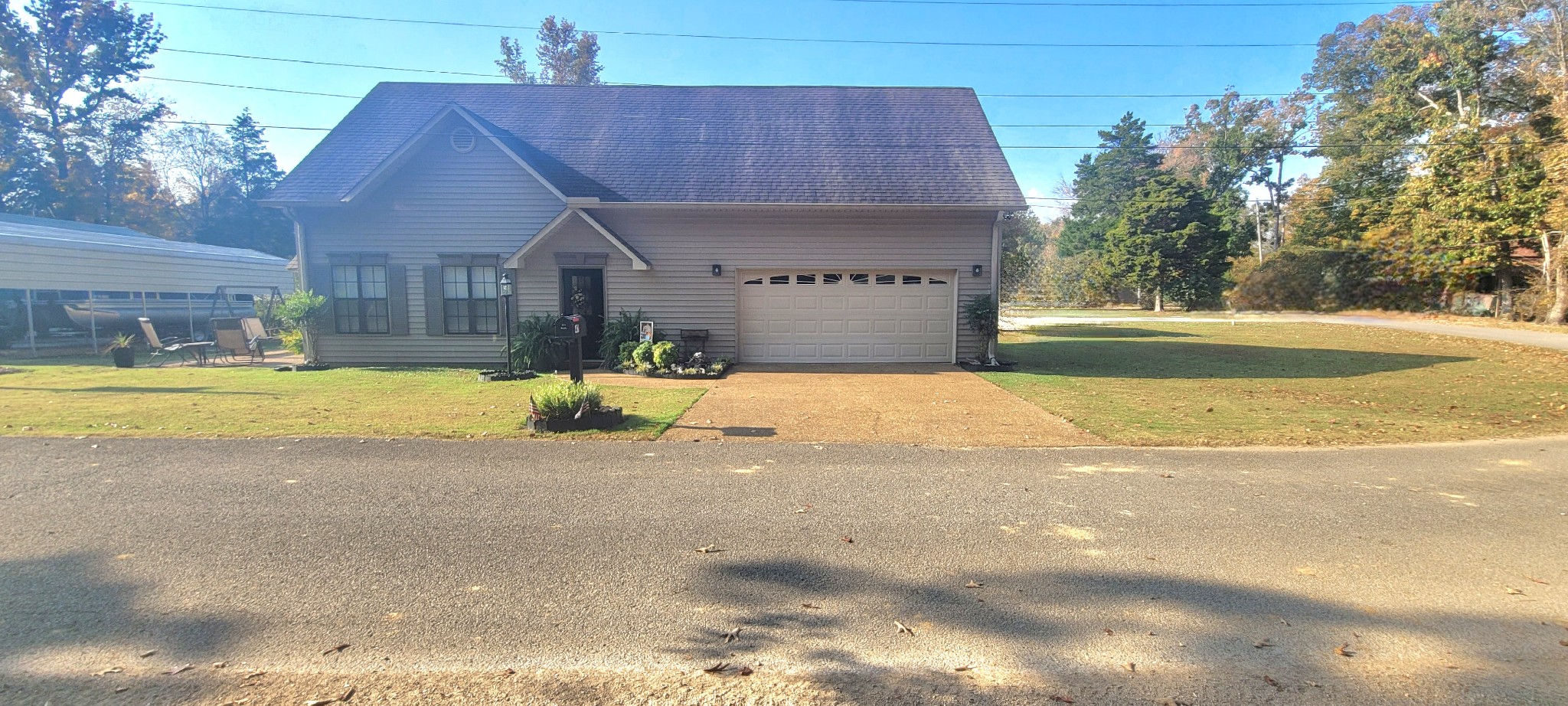 47 Hickory Ln Property Photo