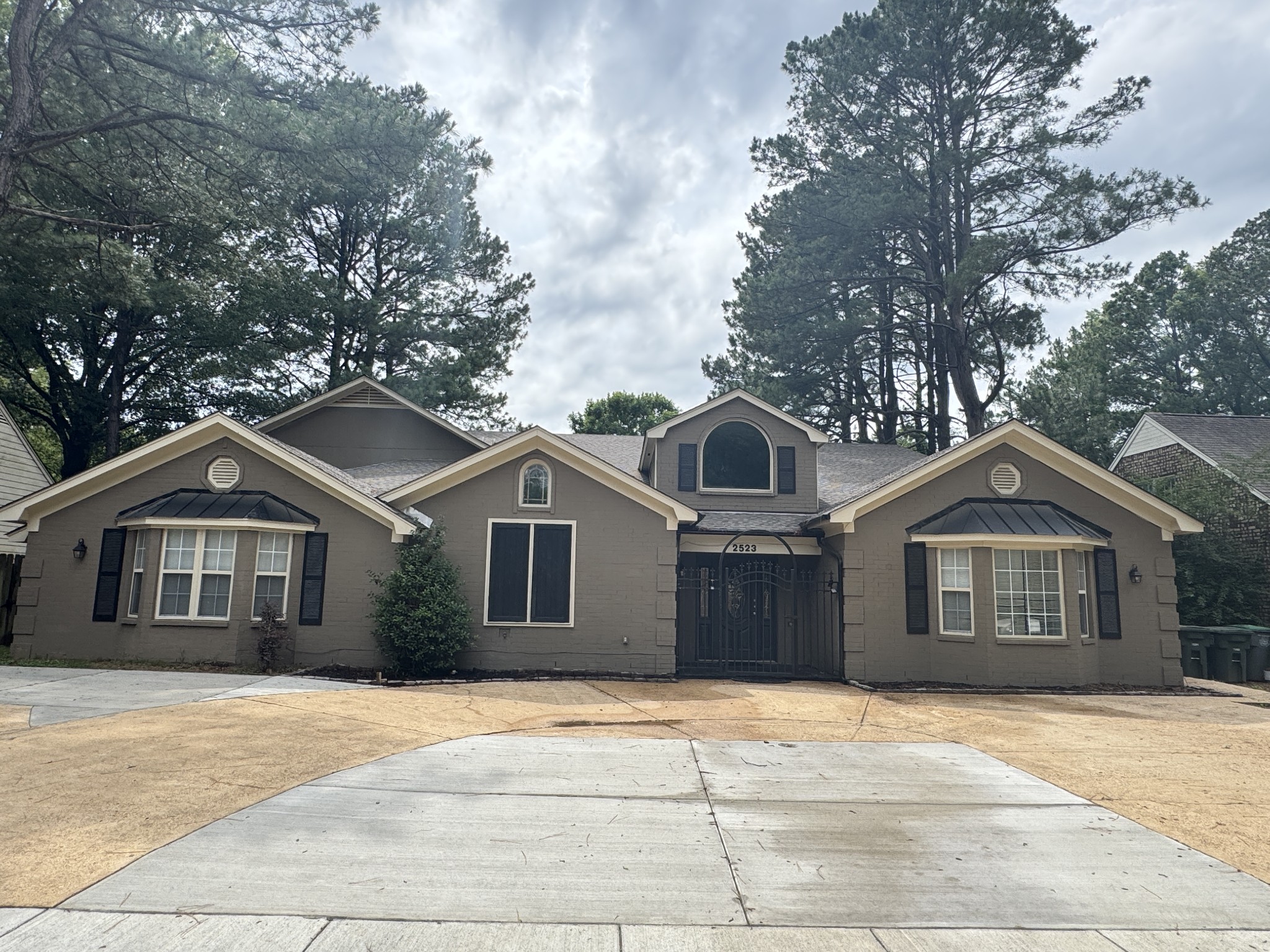 2523 Syon Dr Property Photo 2