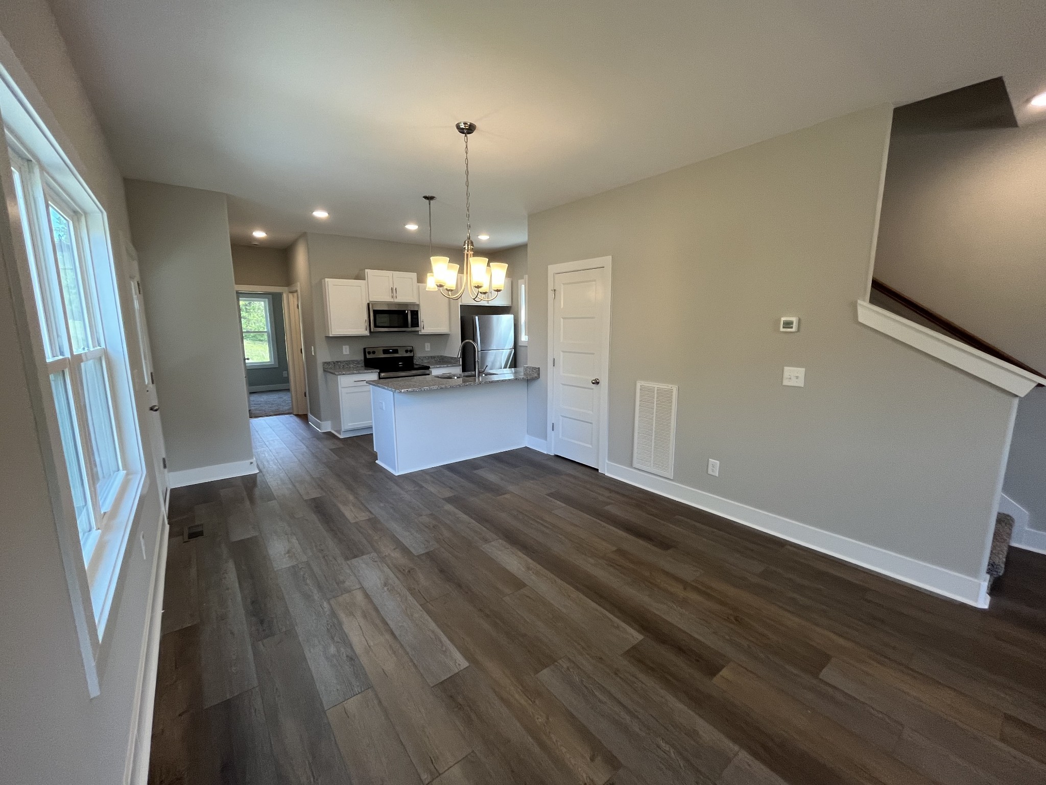 1218 Paradise Hill Rd Property Photo 1