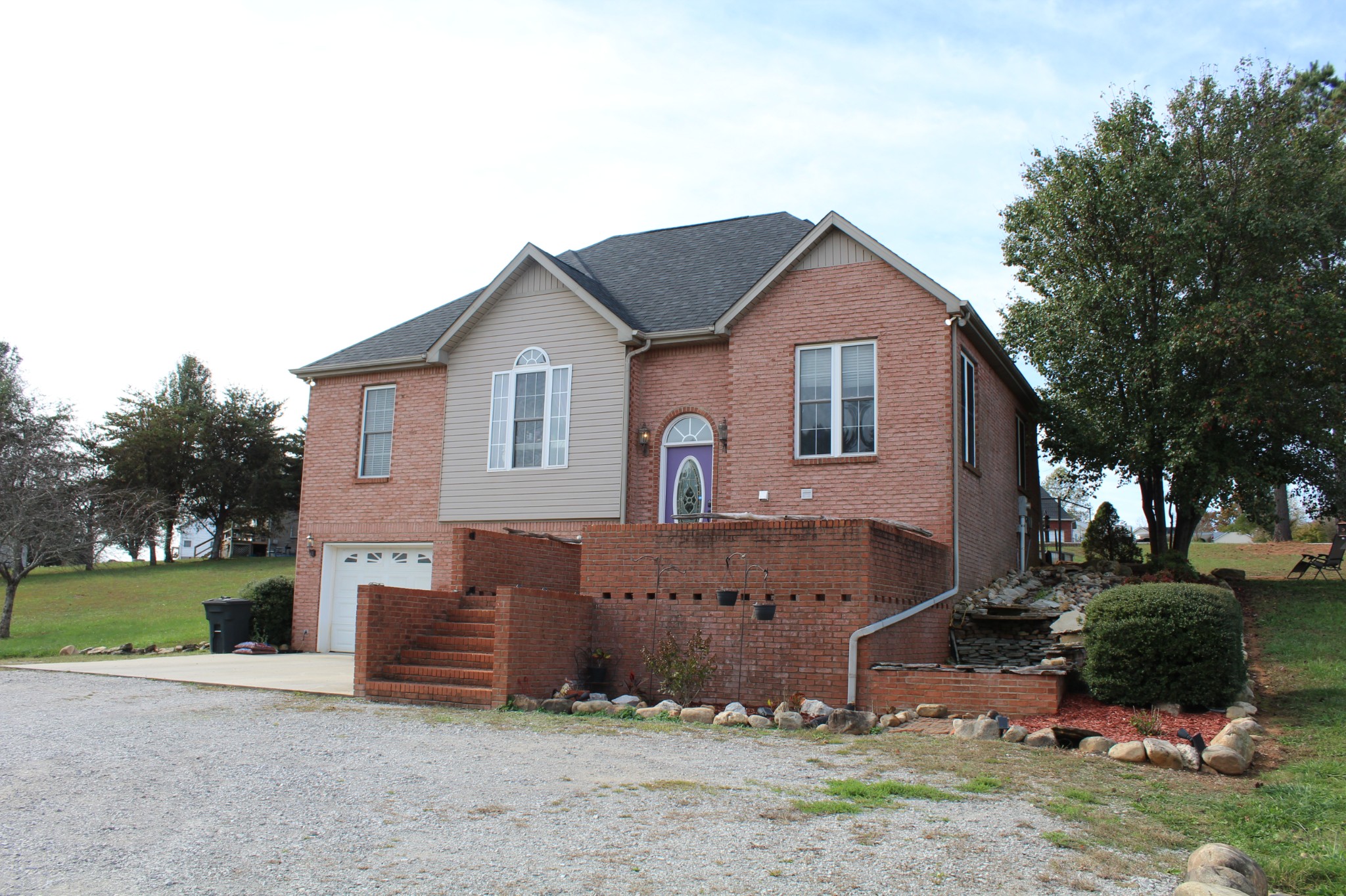 409 Westwood Dr Property Photo 21