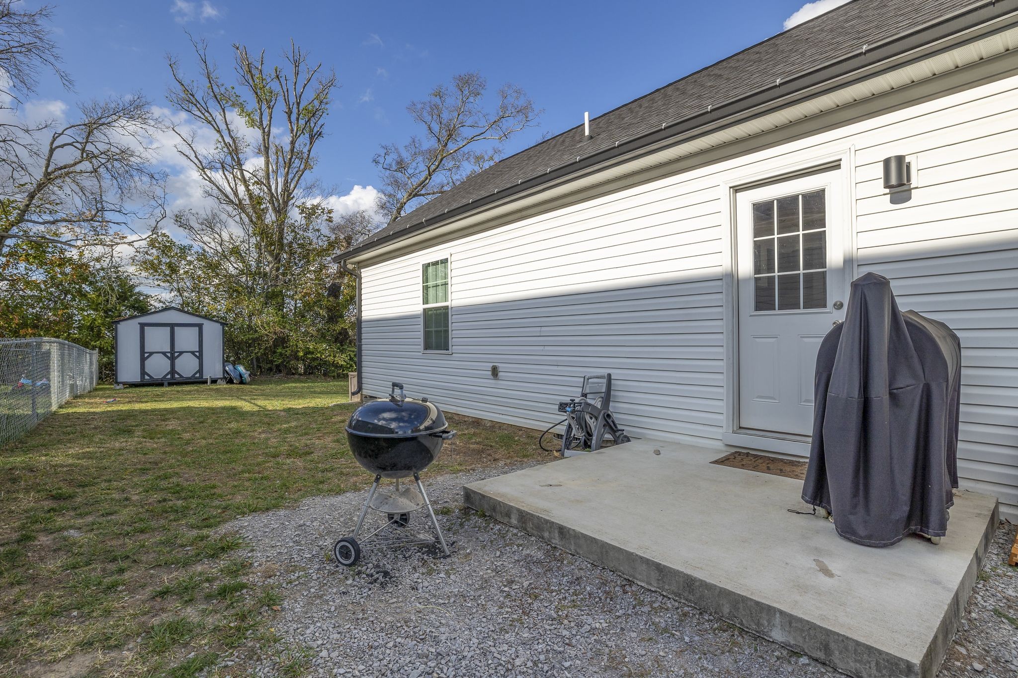 810 Liggett Ave Property Photo 21