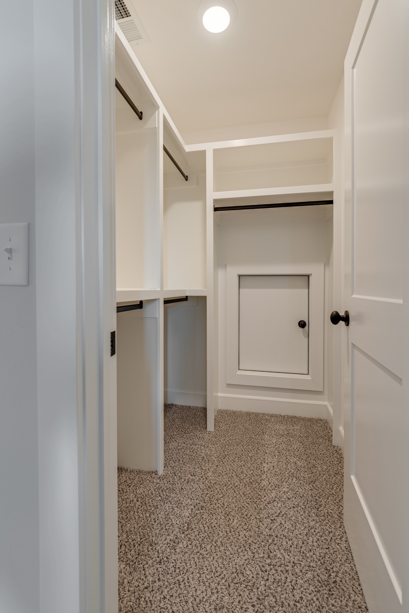 849 Brook Trl Property Photo 44