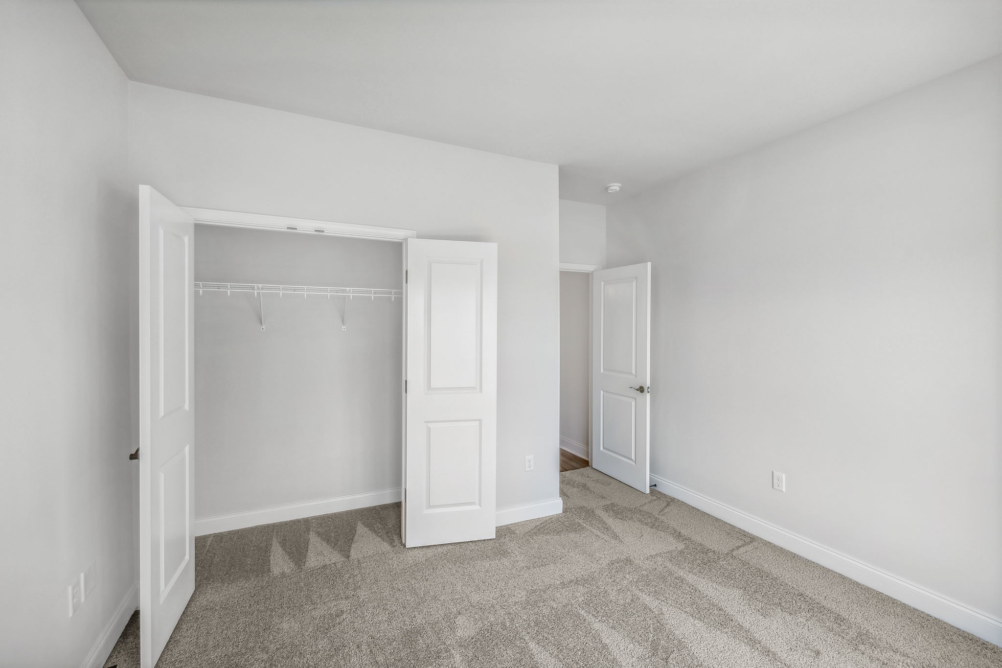 525 Banchory Dr Property Photo 6