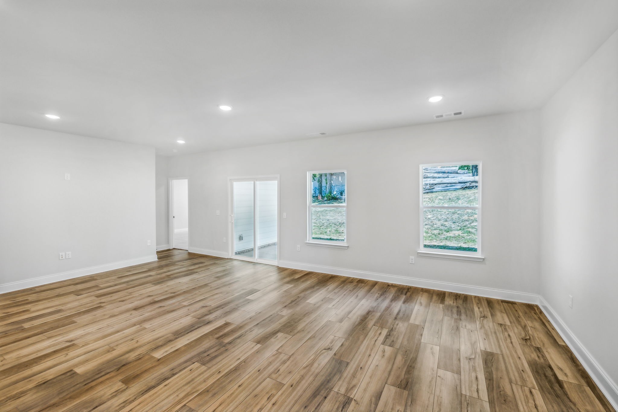 525 Banchory Dr Property Photo 18