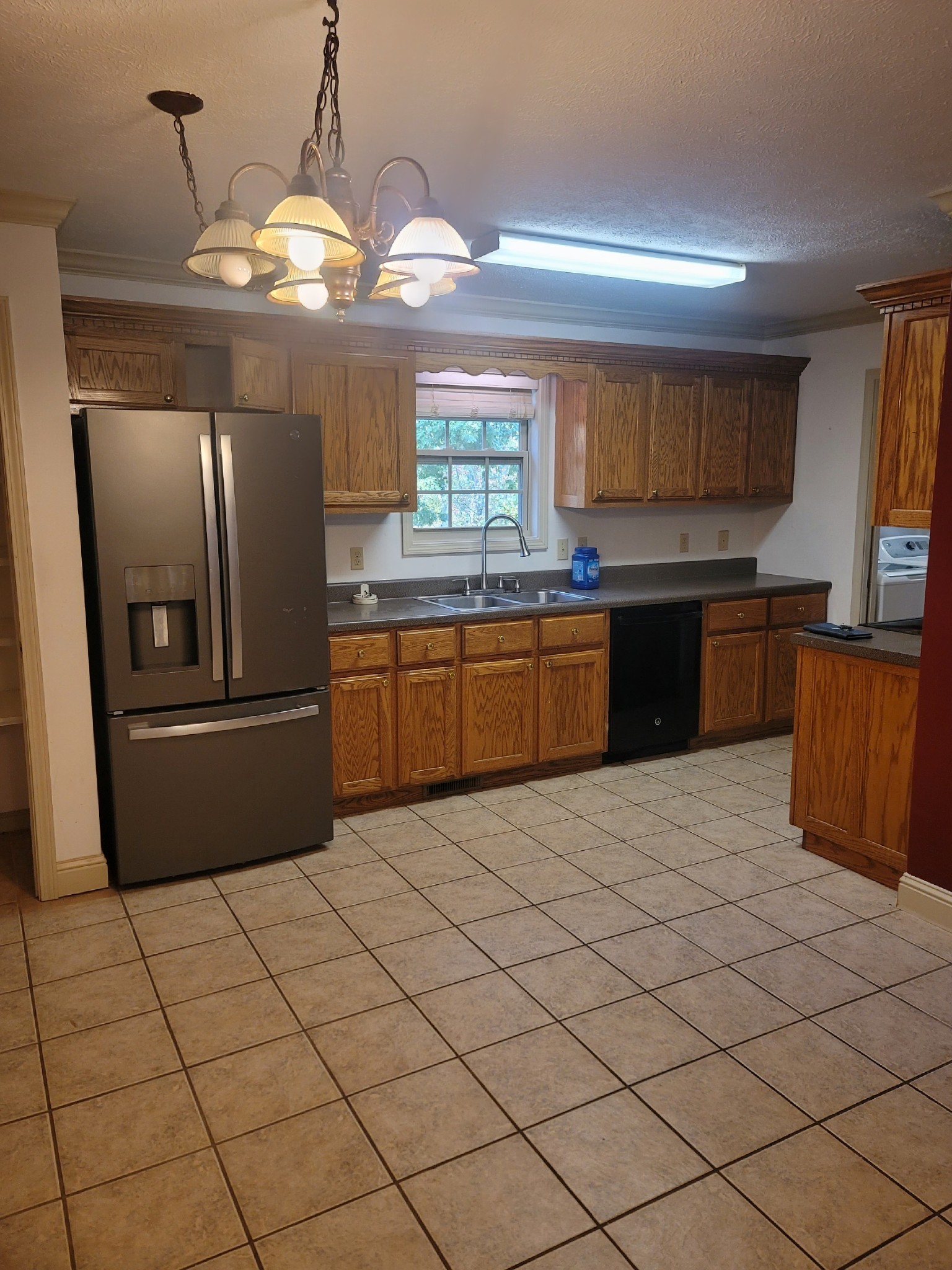 710 Woodlawn Shores Rd Property Photo 5