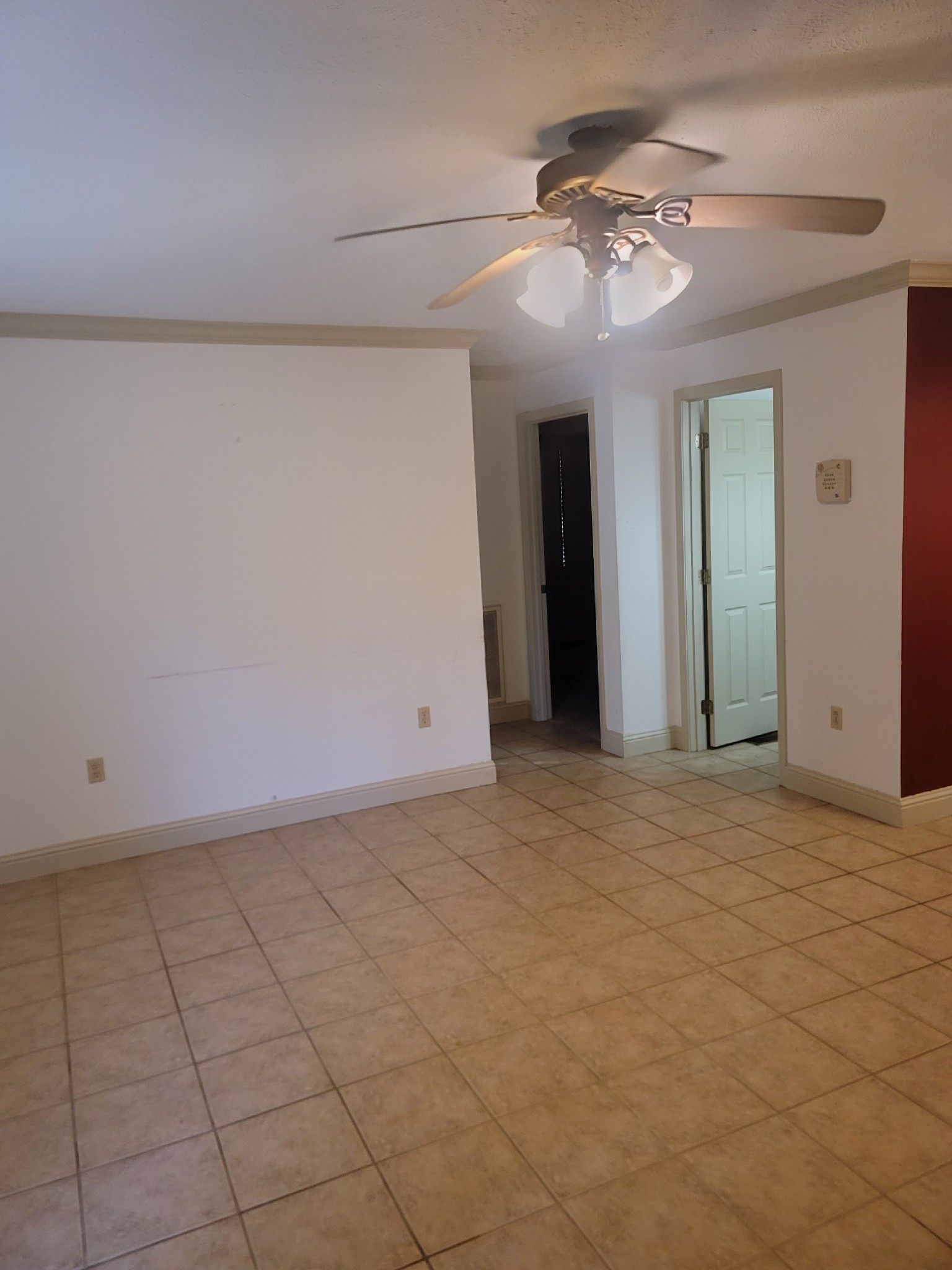 710 Woodlawn Shores Rd Property Photo 12