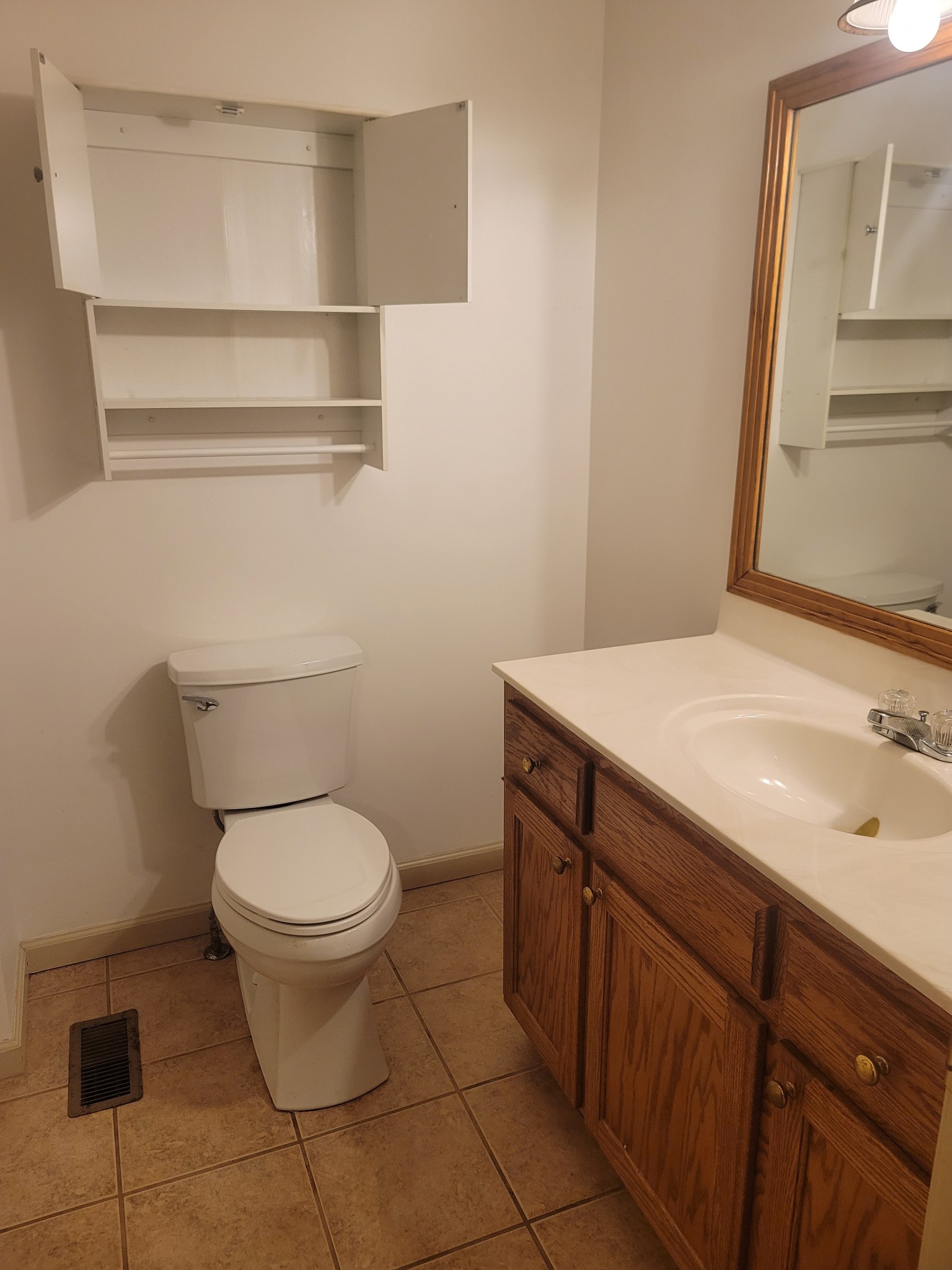 710 Woodlawn Shores Rd Property Photo 16